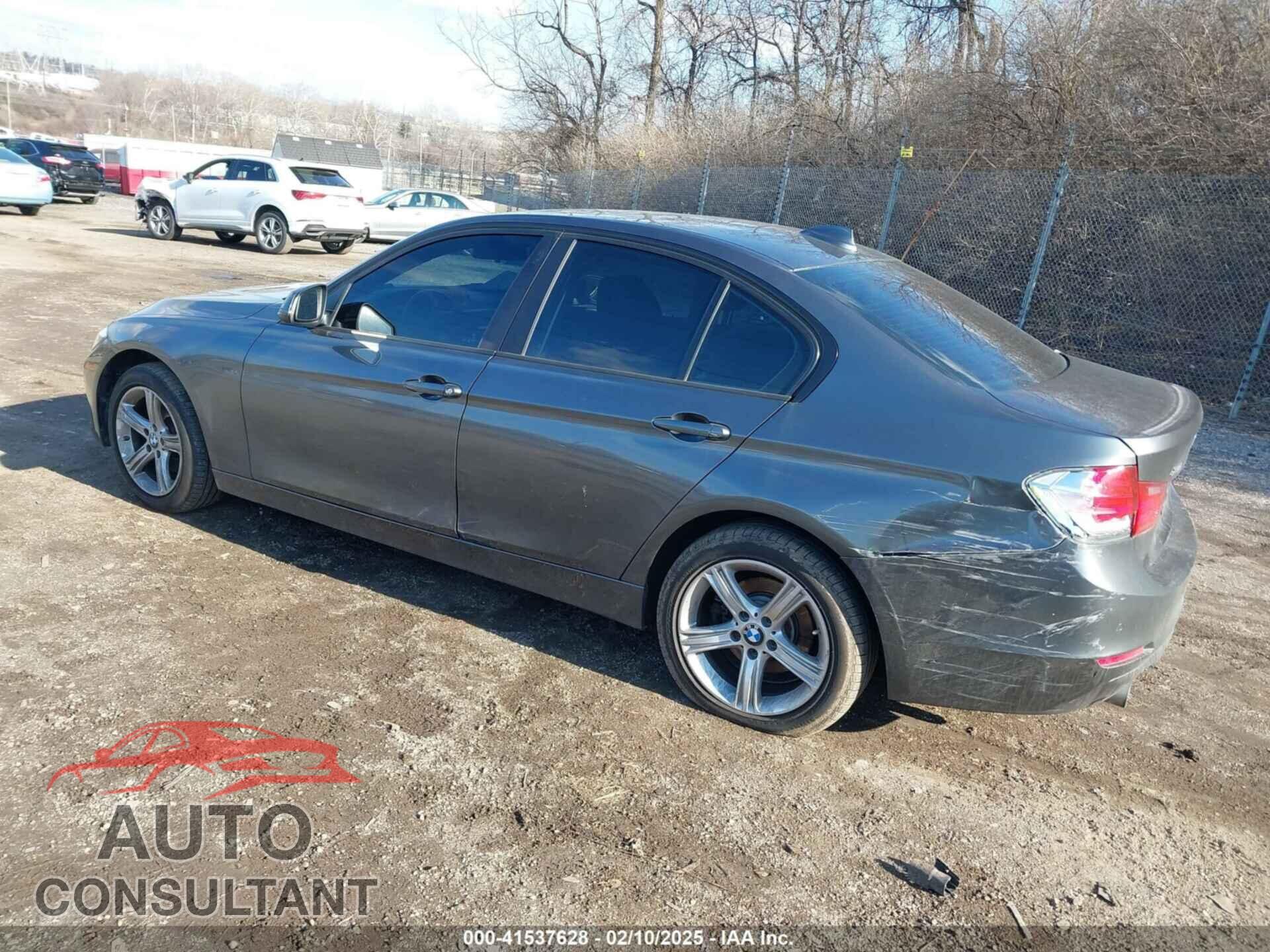 BMW 320I 2015 - WBA3C3C54FK202119