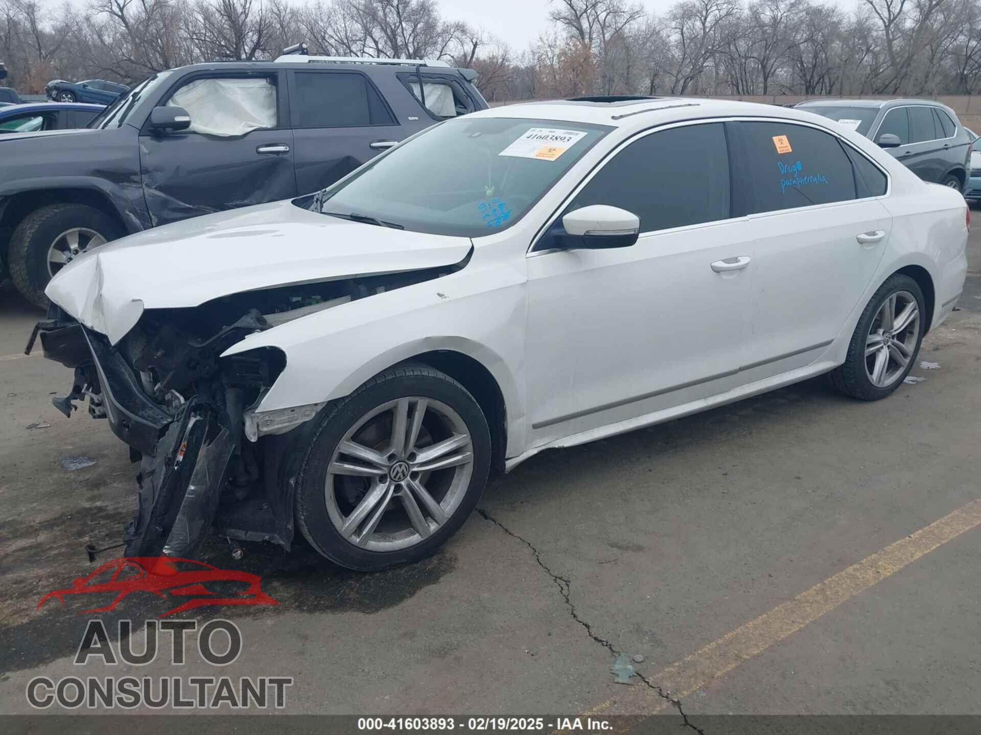 VOLKSWAGEN PASSAT 2015 - 1VWBT7A30FC062052