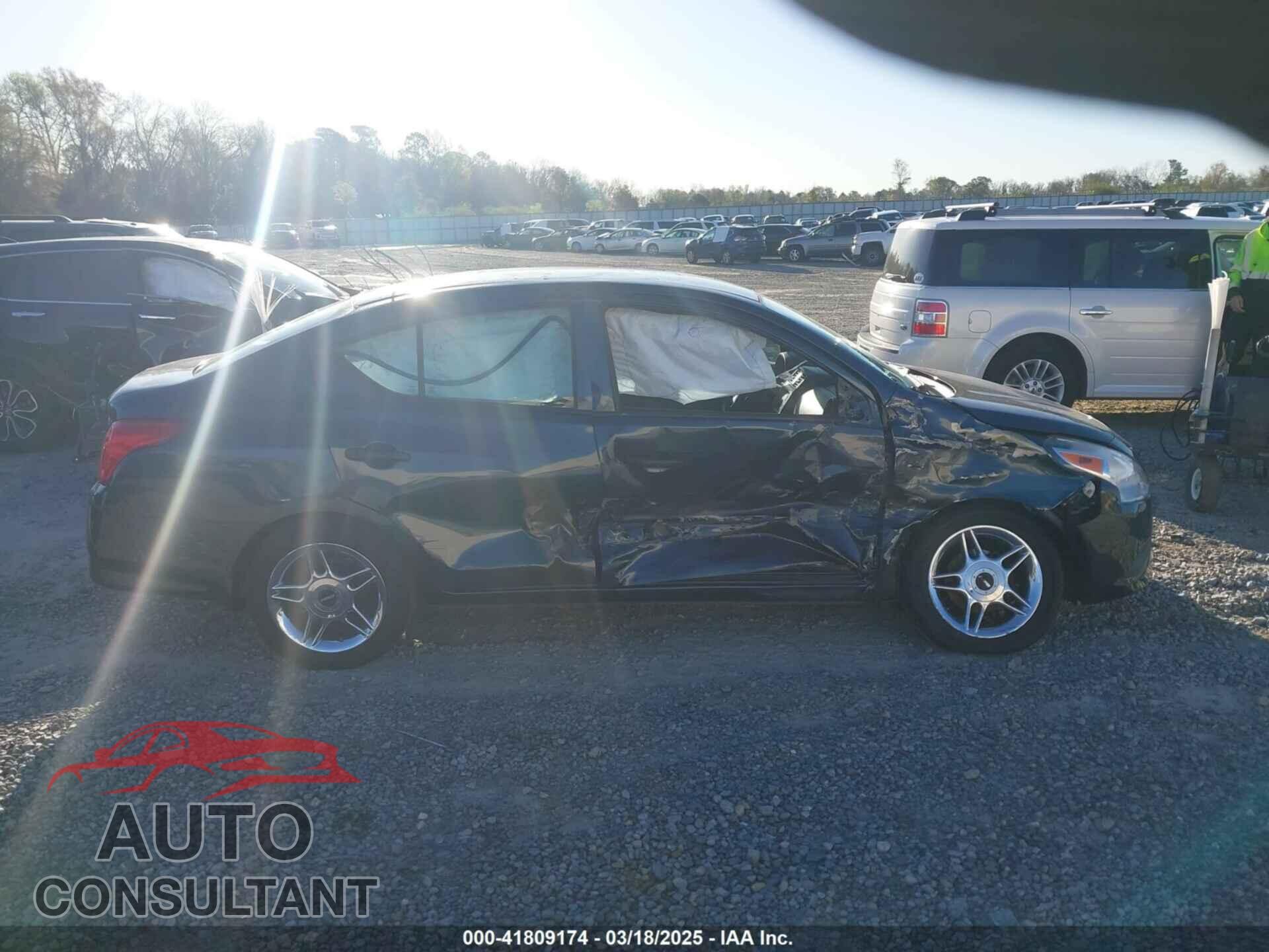 NISSAN VERSA 2016 - 3N1CN7AP1GL853557