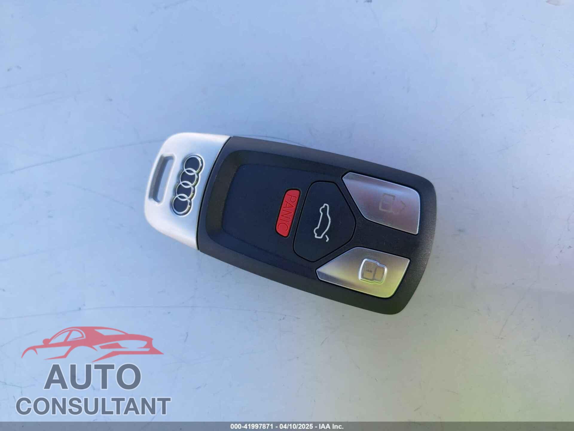 AUDI A4 2018 - WAUKMAF47JA228633