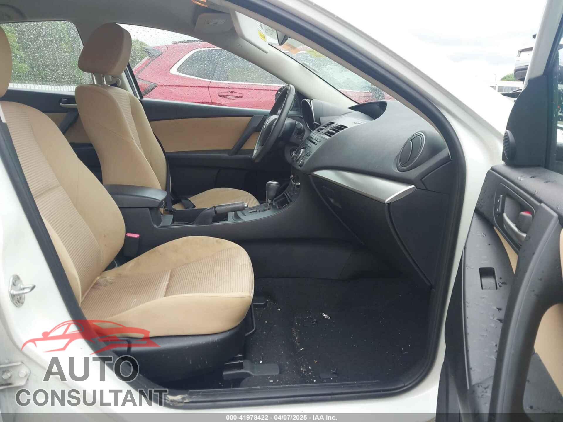 MAZDA MAZDA3 2012 - JM1BL1V72C1665668