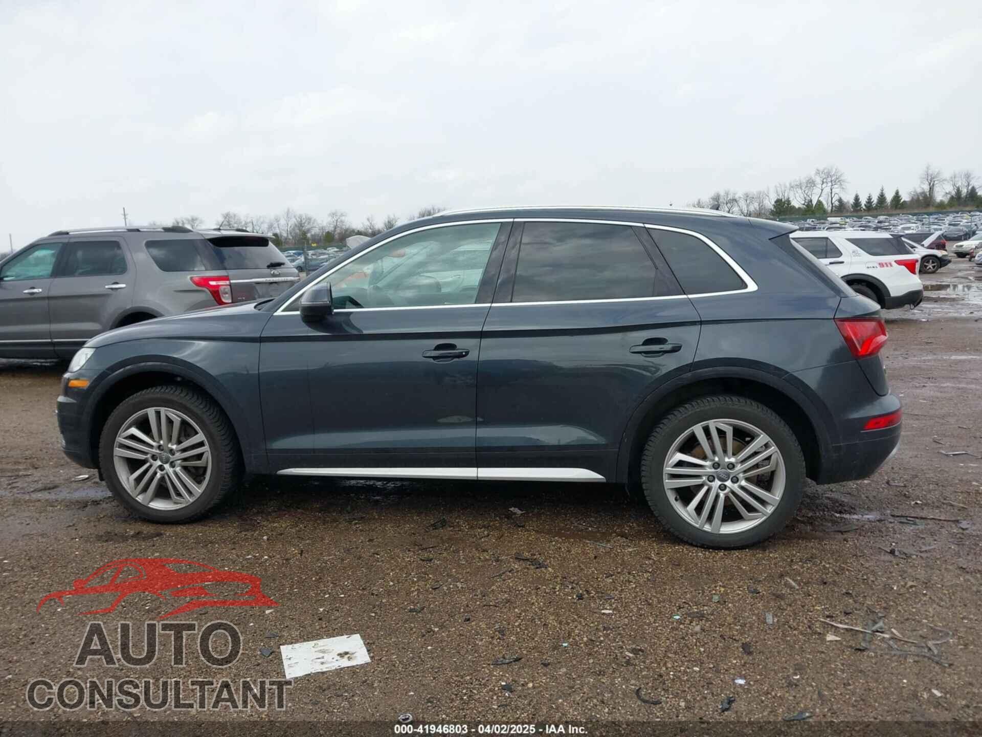 AUDI Q5 2018 - WA1BNAFY7J2225383