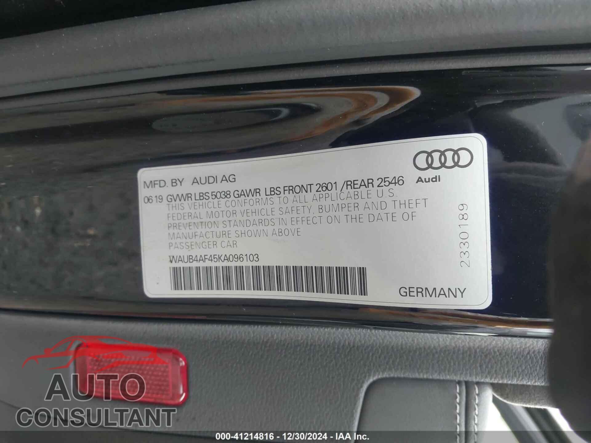 AUDI S4 2019 - WAUB4AF45KA096103