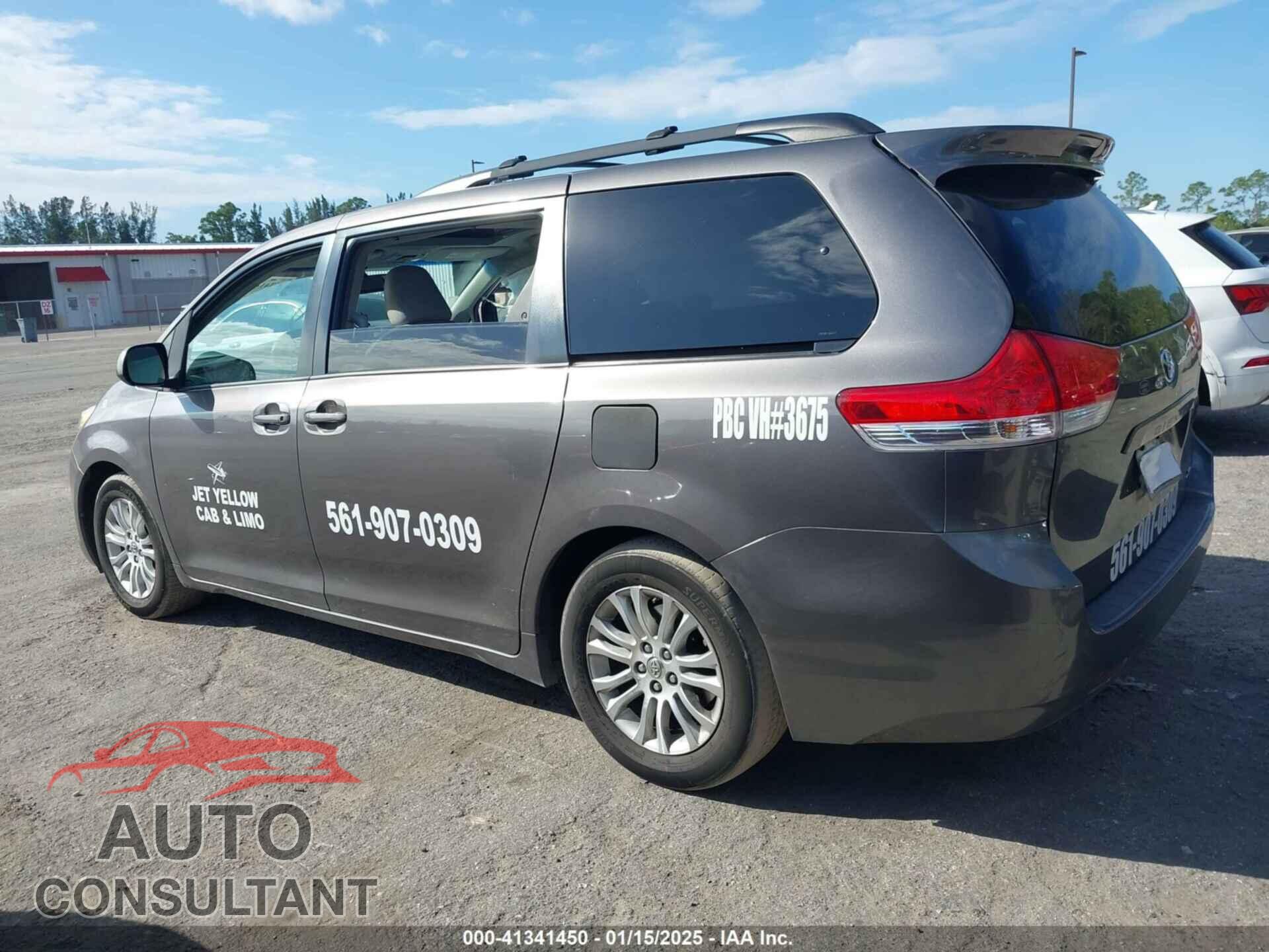 TOYOTA SIENNA 2014 - 5TDYK3DC7ES441812