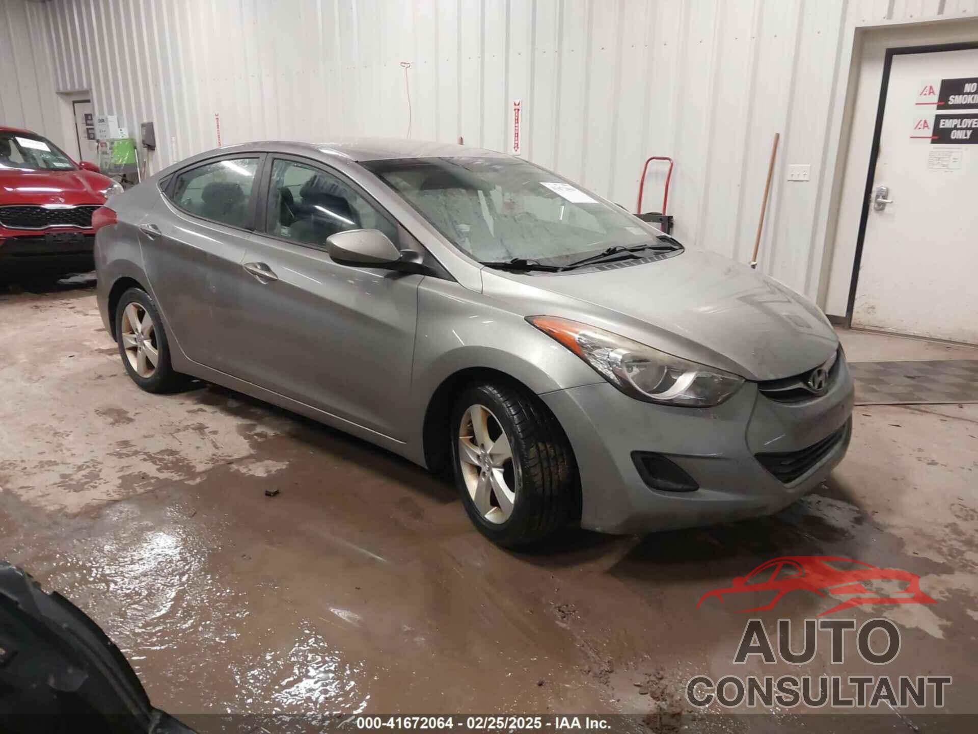 HYUNDAI ELANTRA 2011 - KMHDH4AE6BU107251