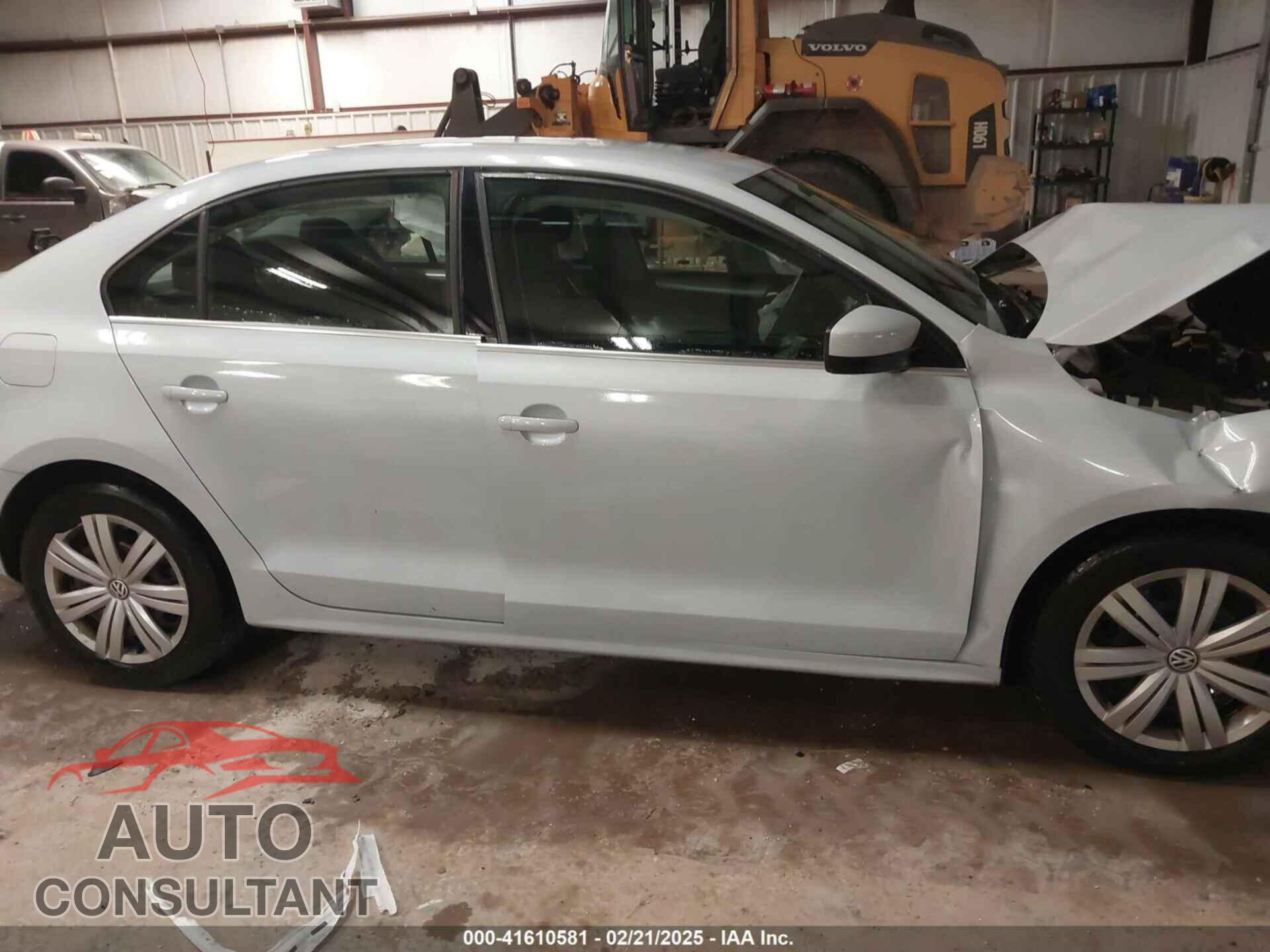 VOLKSWAGEN JETTA 2017 - 3VW2B7AJ2HM302706