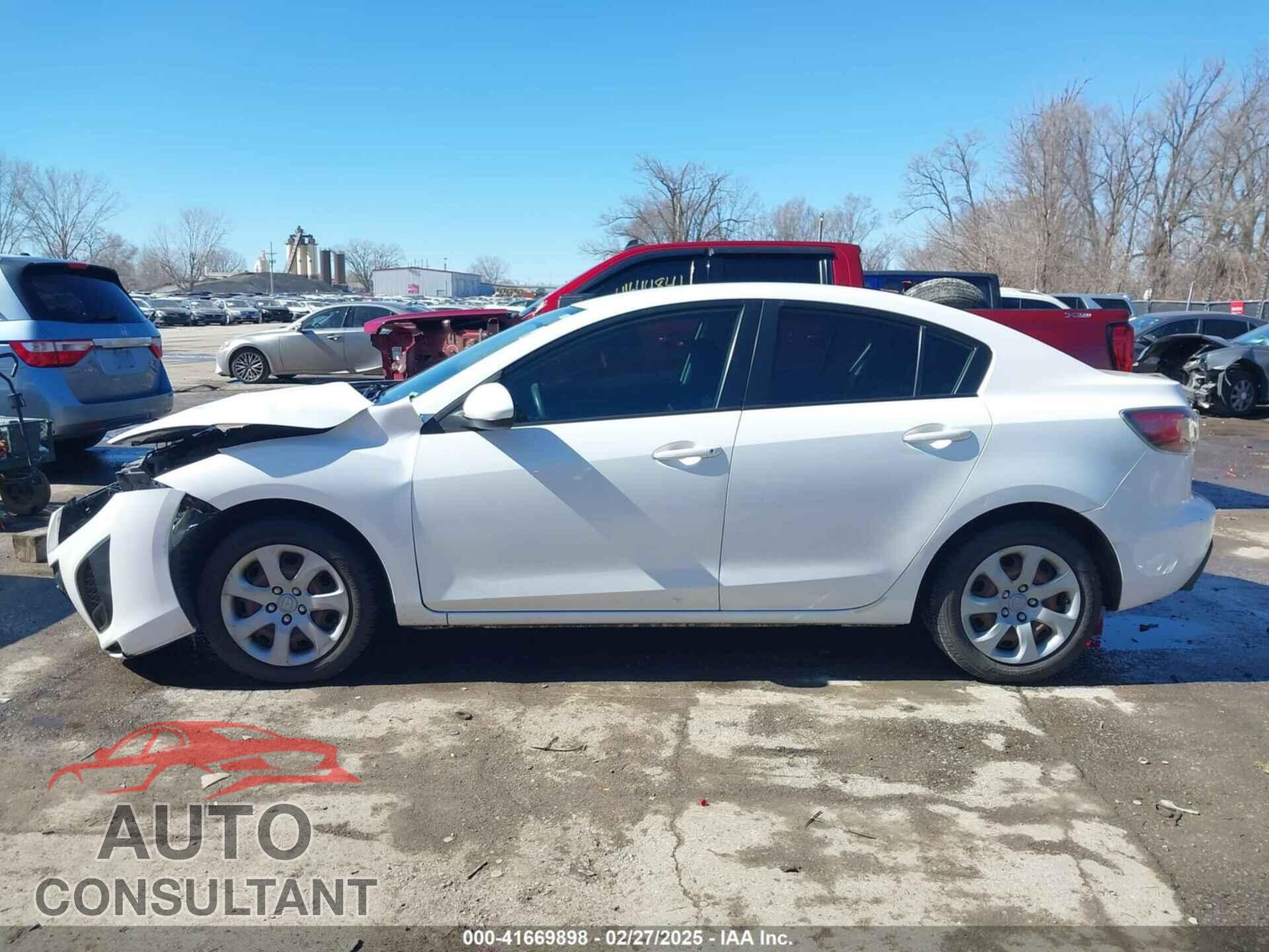 MAZDA MAZDA3 2011 - JM1BL1UF2B1408324