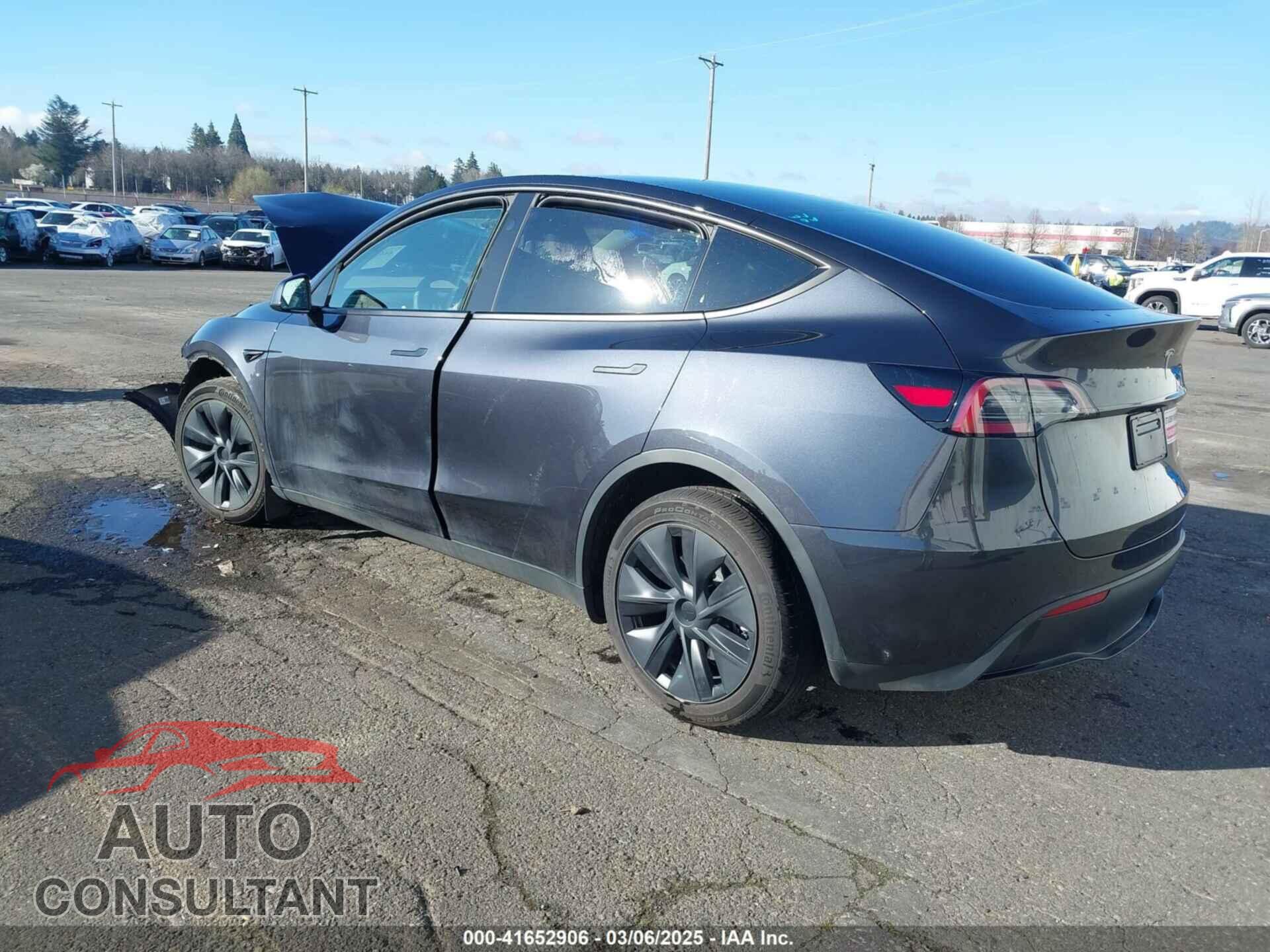 TESLA MODEL Y 2024 - 7SAYGDEE7RF192920