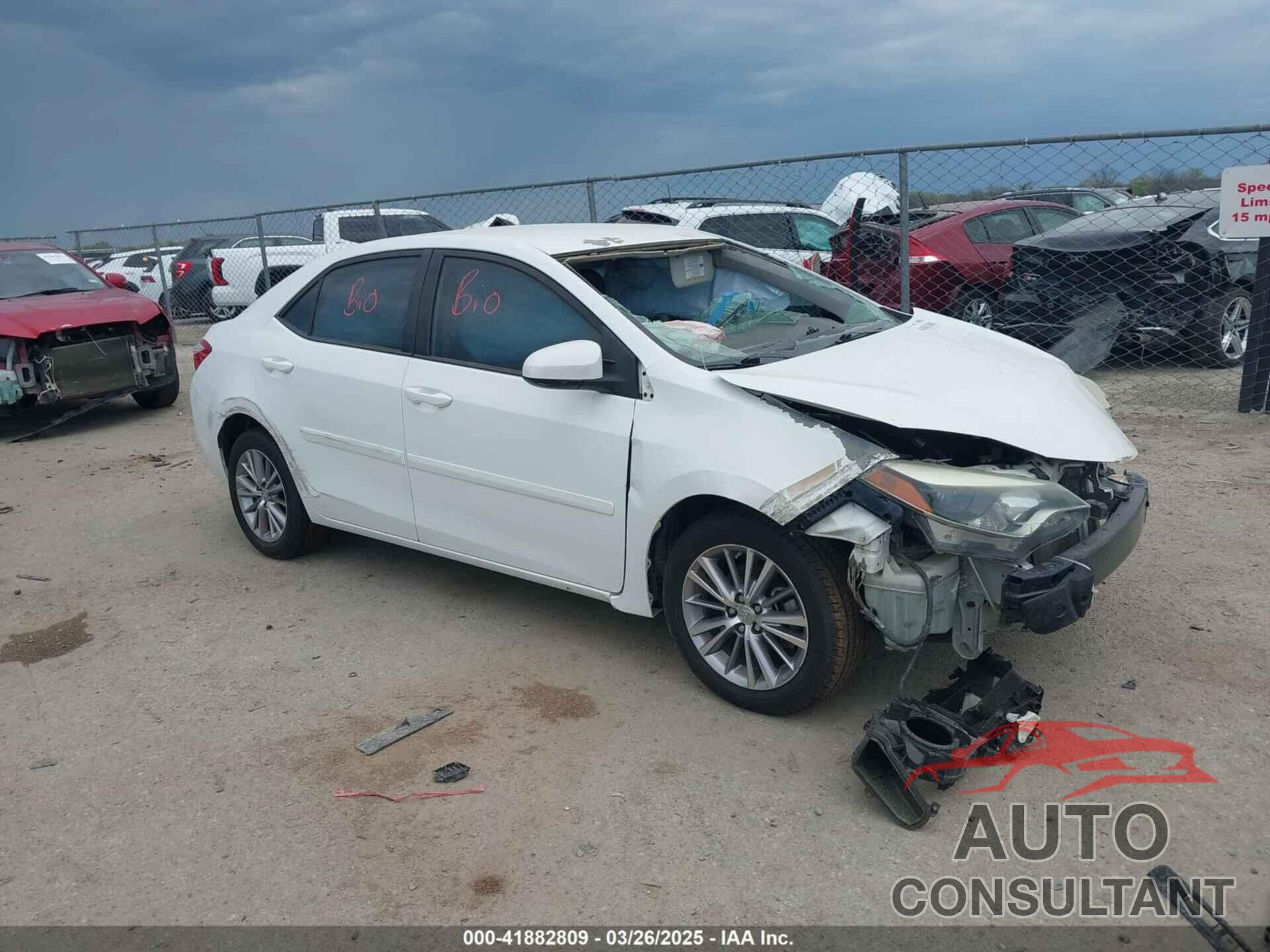 TOYOTA COROLLA 2015 - 5YFBURHE5FP203157