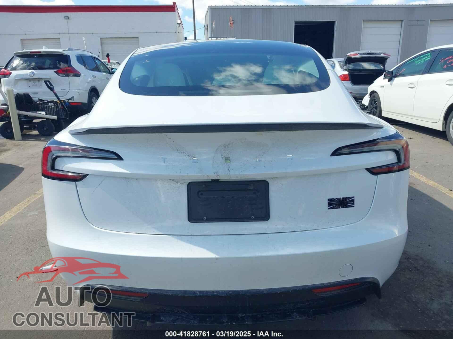TESLA MODEL 3 2024 - 5YJ3E1ET0RF793242