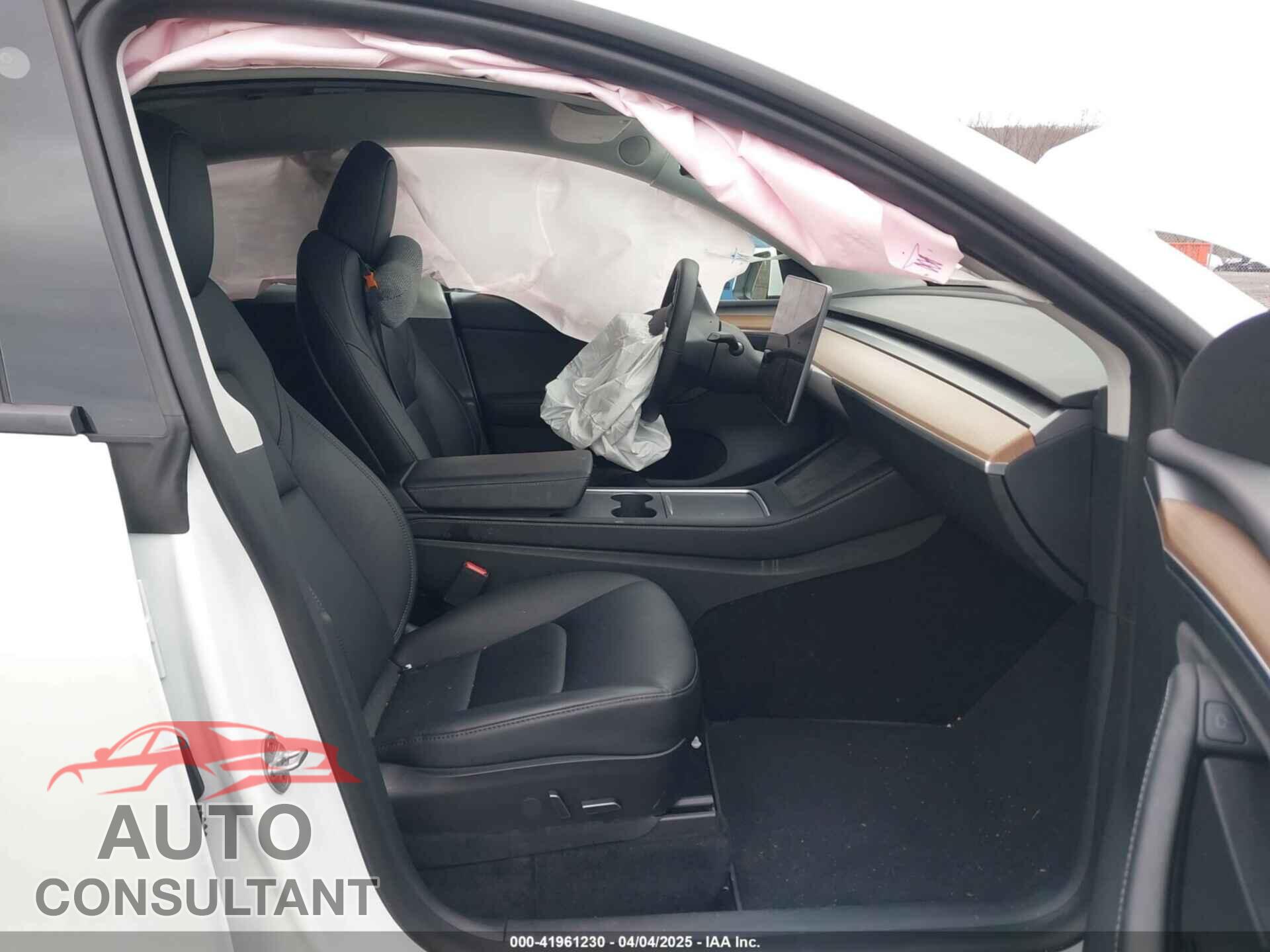 TESLA MODEL Y 2023 - 7SAYGDEEXPF684287