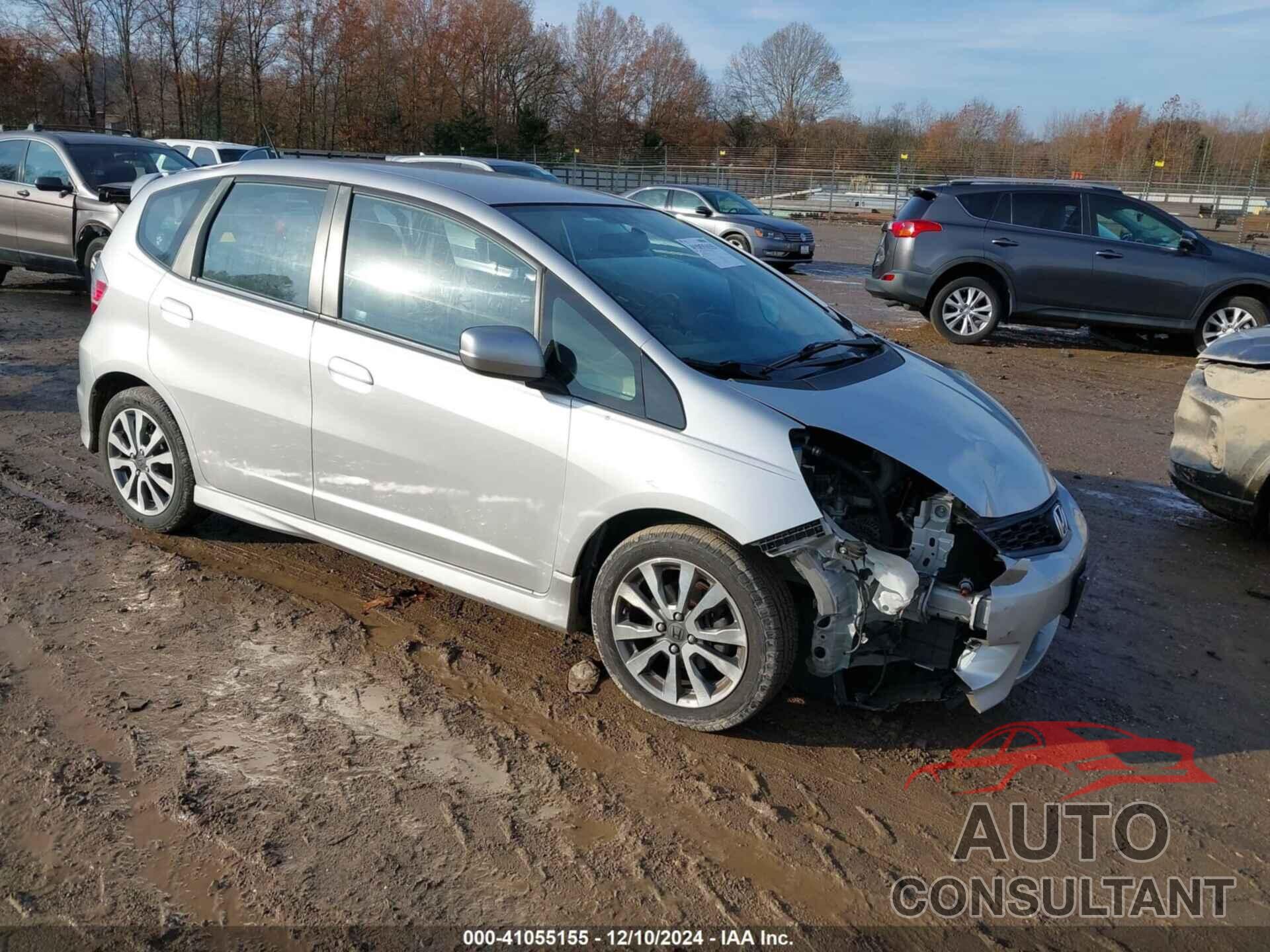 HONDA FIT 2013 - JHMGE8H58DC047438