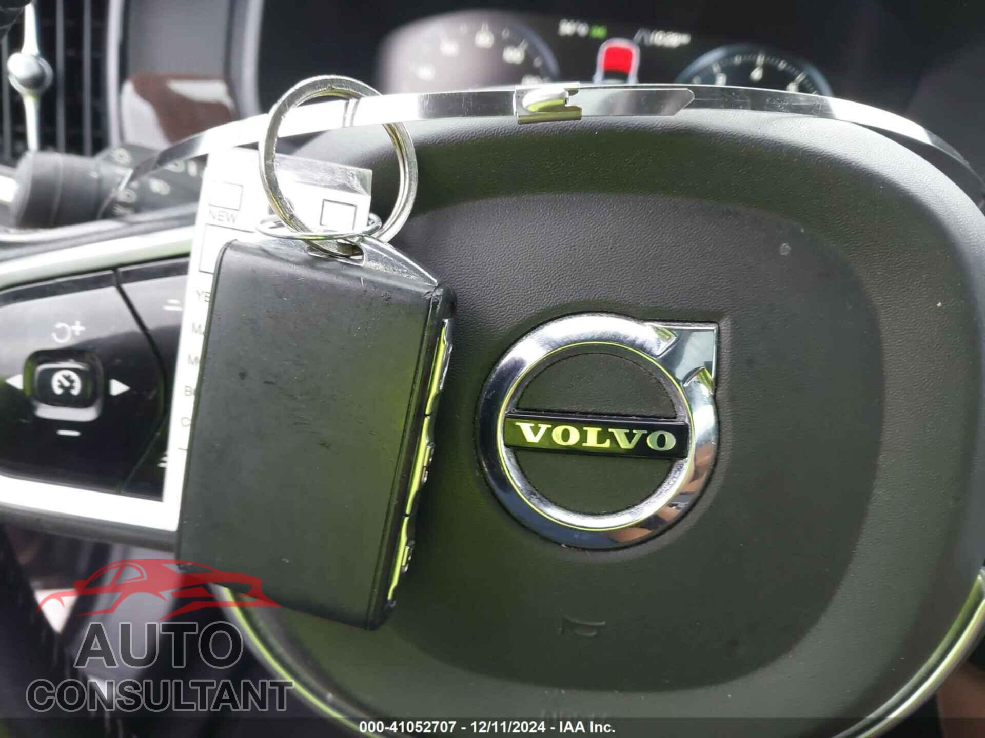 VOLVO S90 2017 - YV1A22MK4H1015784