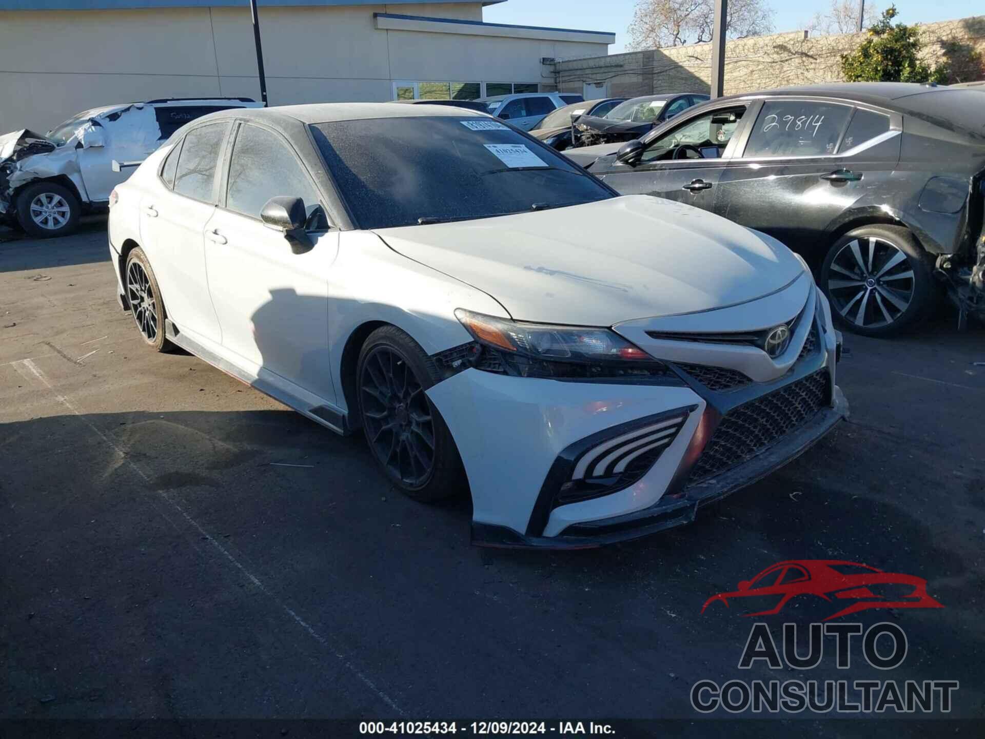 TOYOTA CAMRY 2021 - 4T1KZ1AK0MU052775