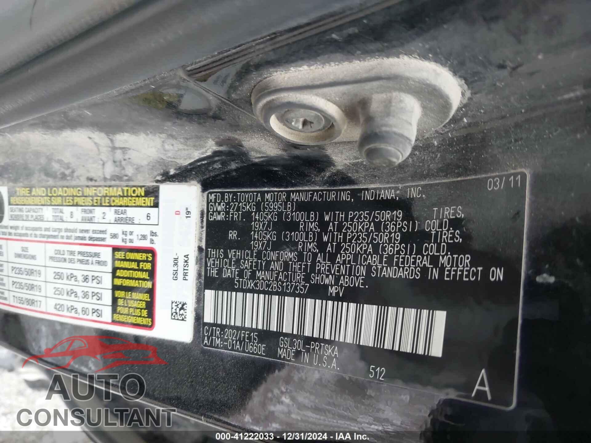 TOYOTA SIENNA 2011 - 5TDXK3DC2BS137357