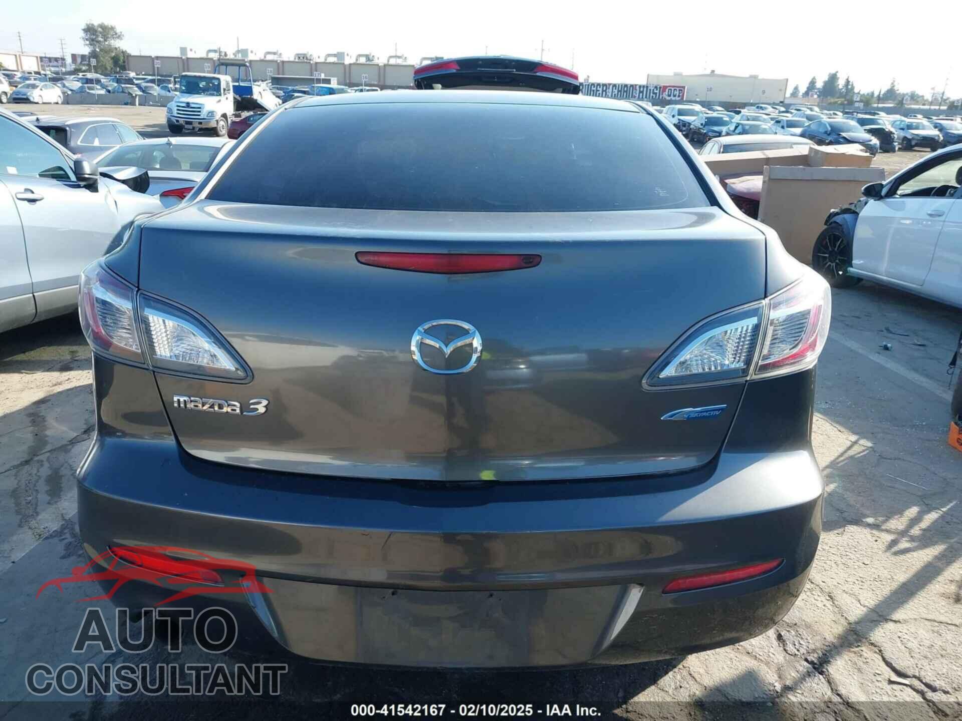 MAZDA MAZDA3 2013 - JM1BL1WP8D1807375