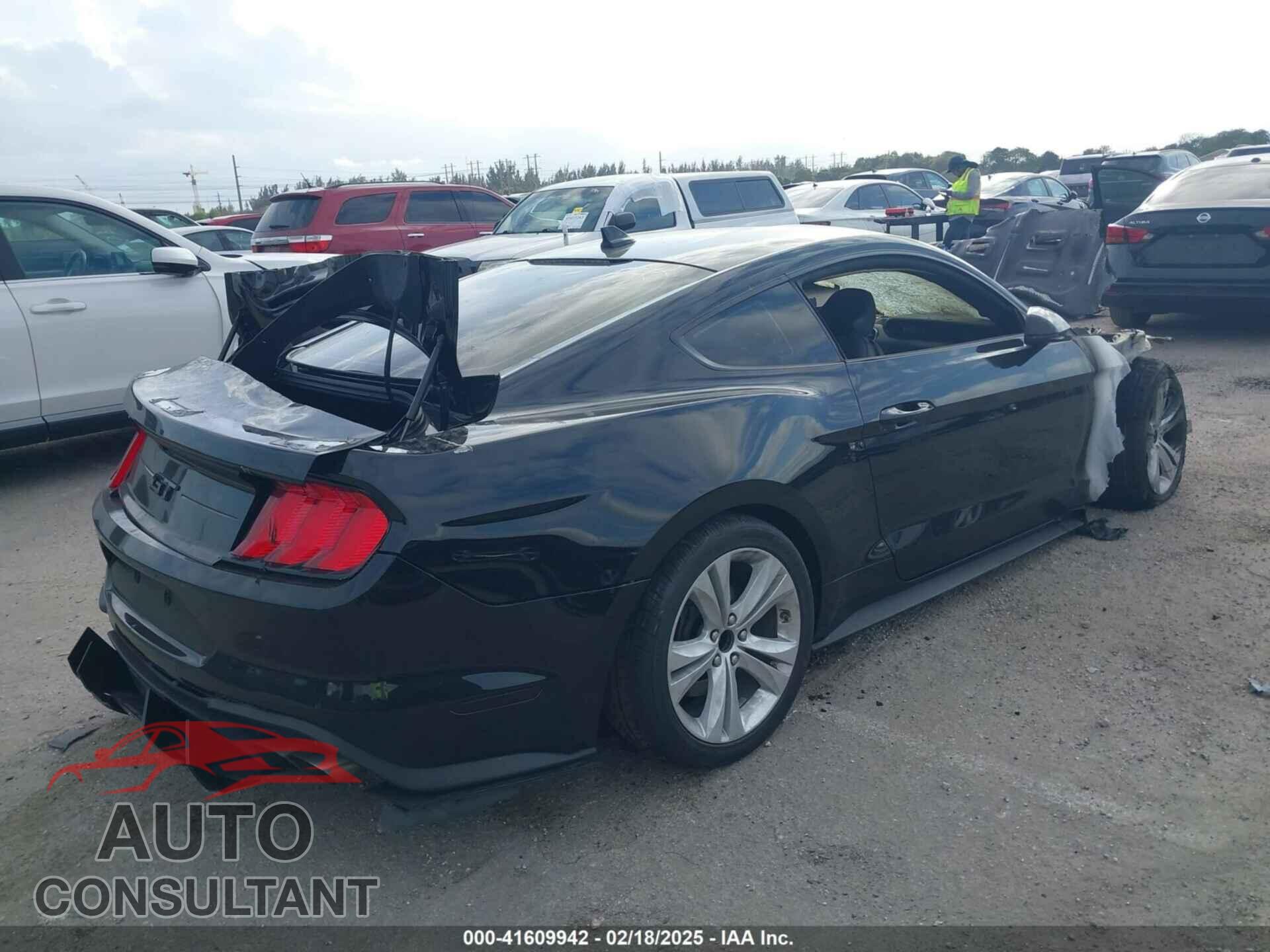 FORD MUSTANG 2022 - 1FA6P8CF2N5121567