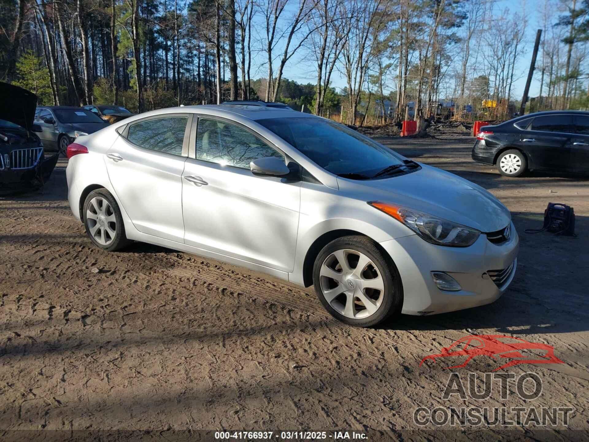 HYUNDAI ELANTRA 2012 - KMHDH4AE1CU258404