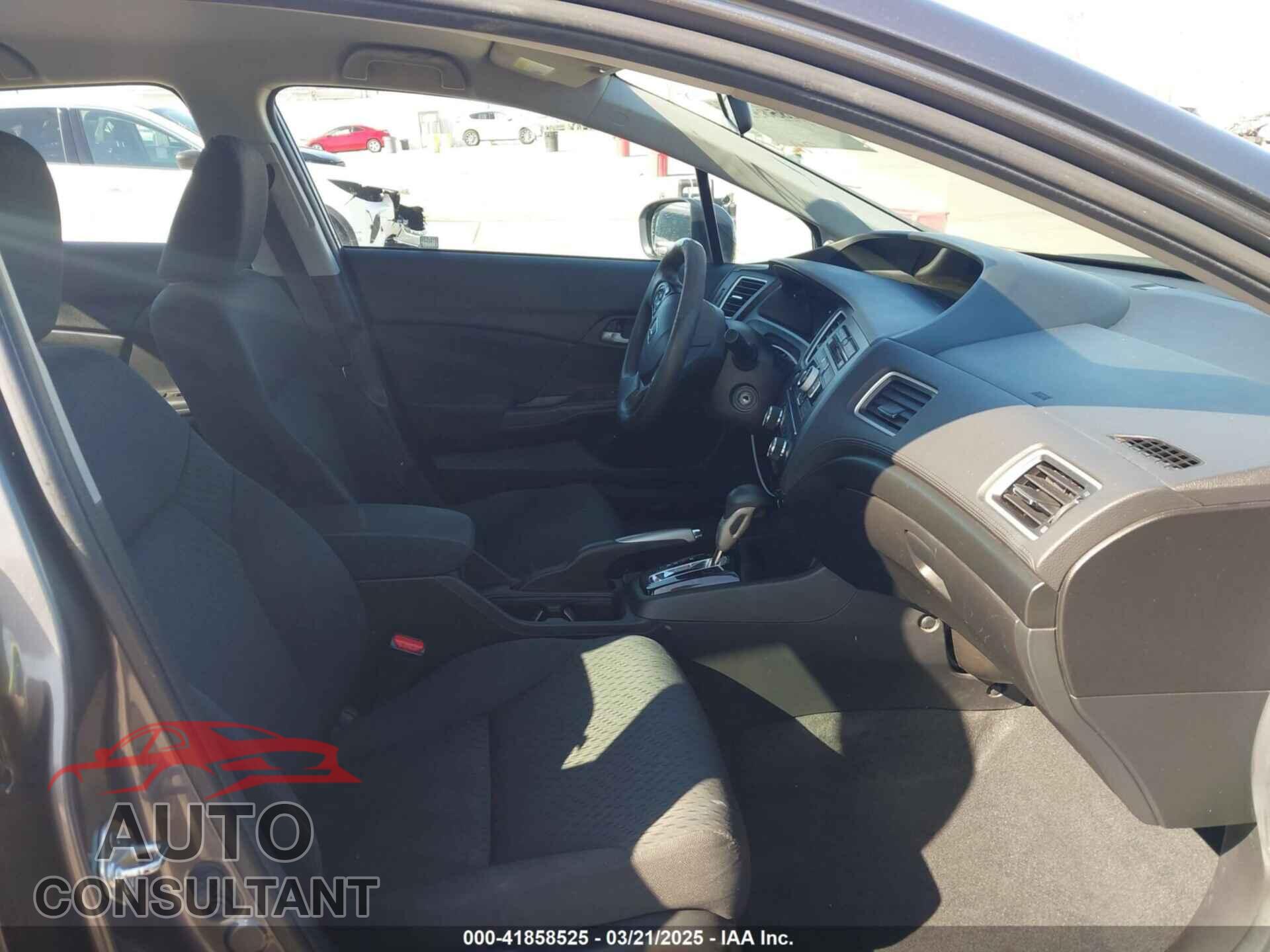 HONDA CIVIC 2015 - 2HGFB2F50FH565468
