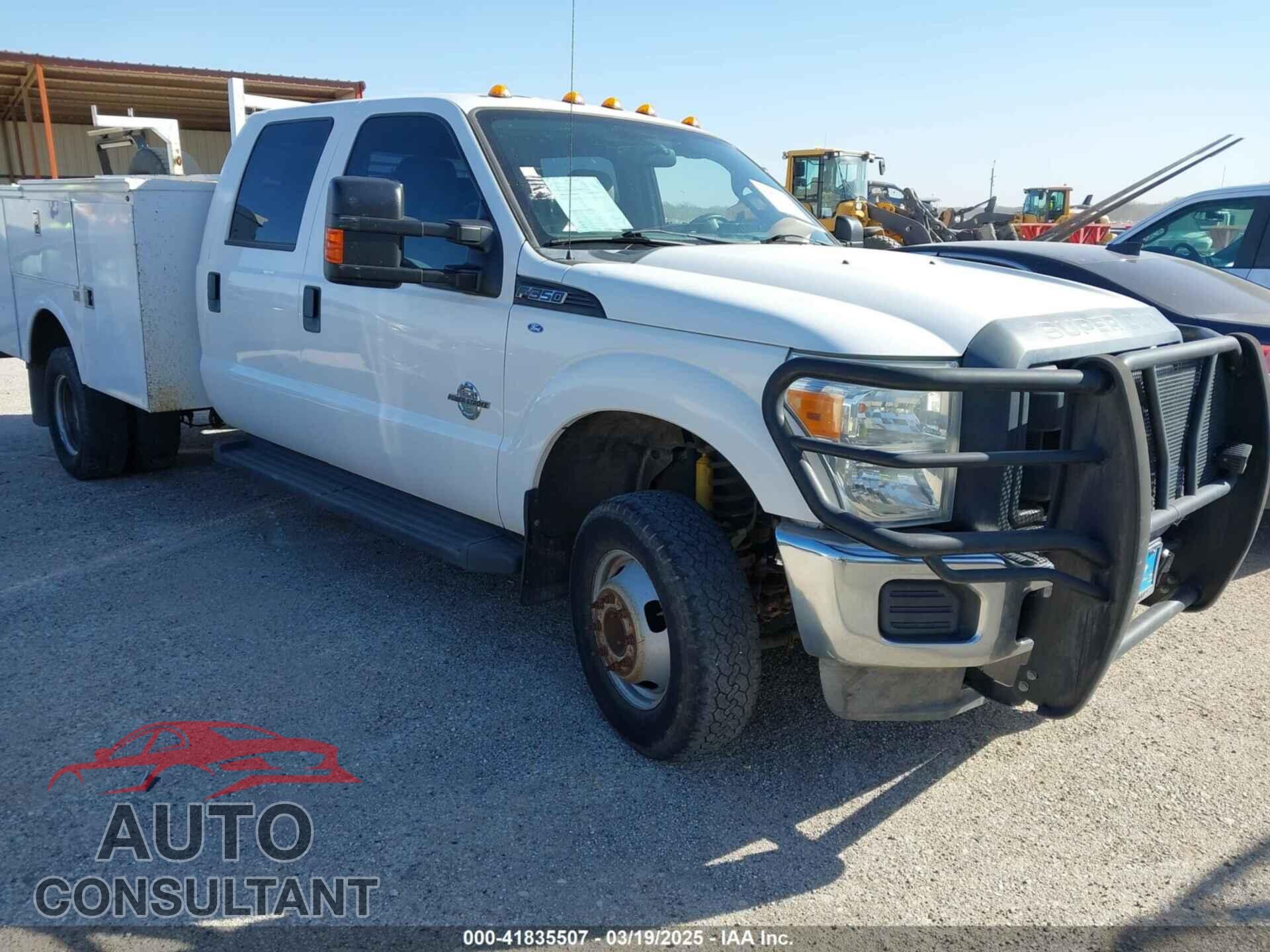 FORD F-350 CHASSIS 2015 - 1FD8W3HT3FEB60270