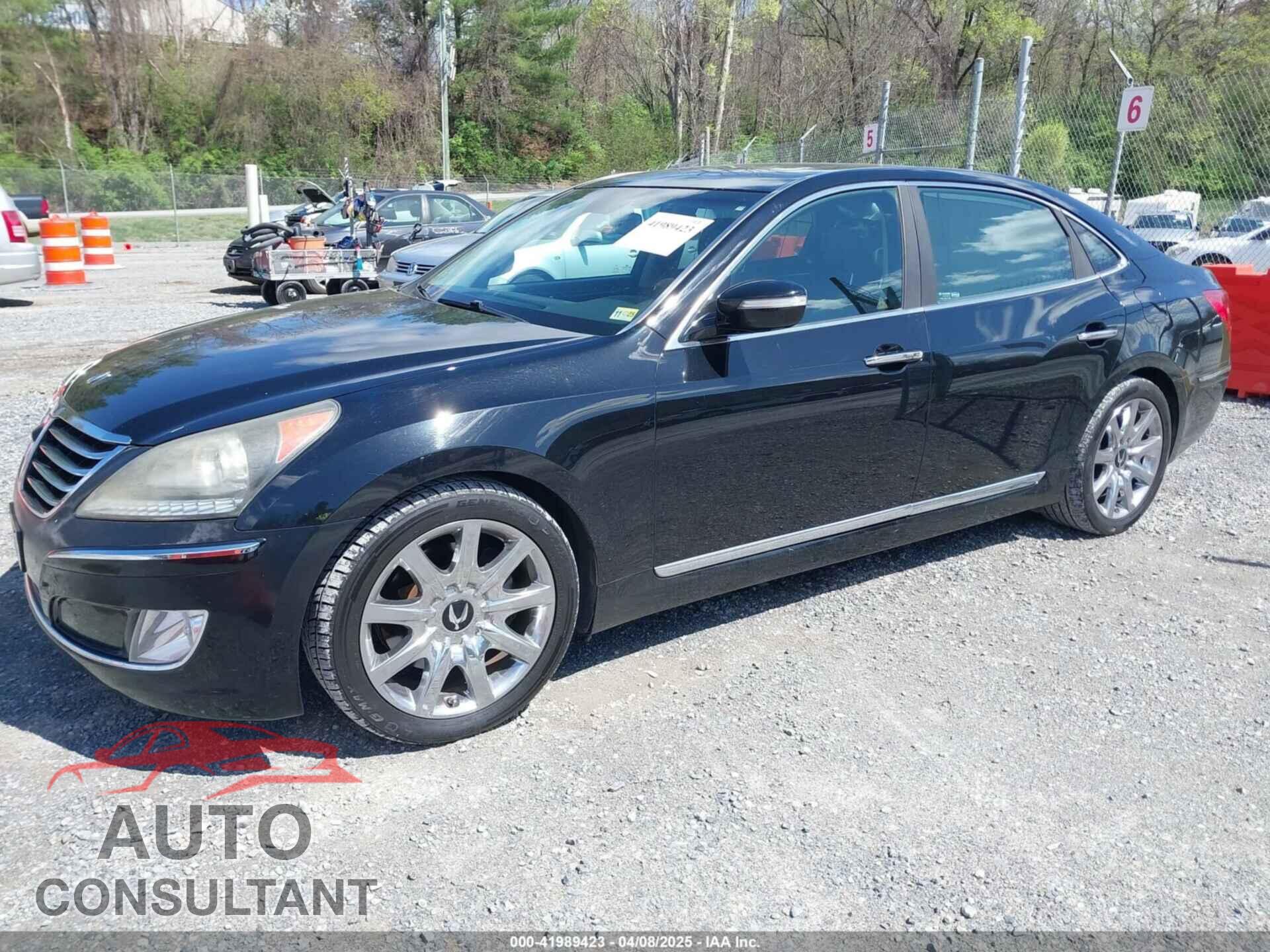 HYUNDAI EQUUS 2011 - KMHGH4JF5BU041717