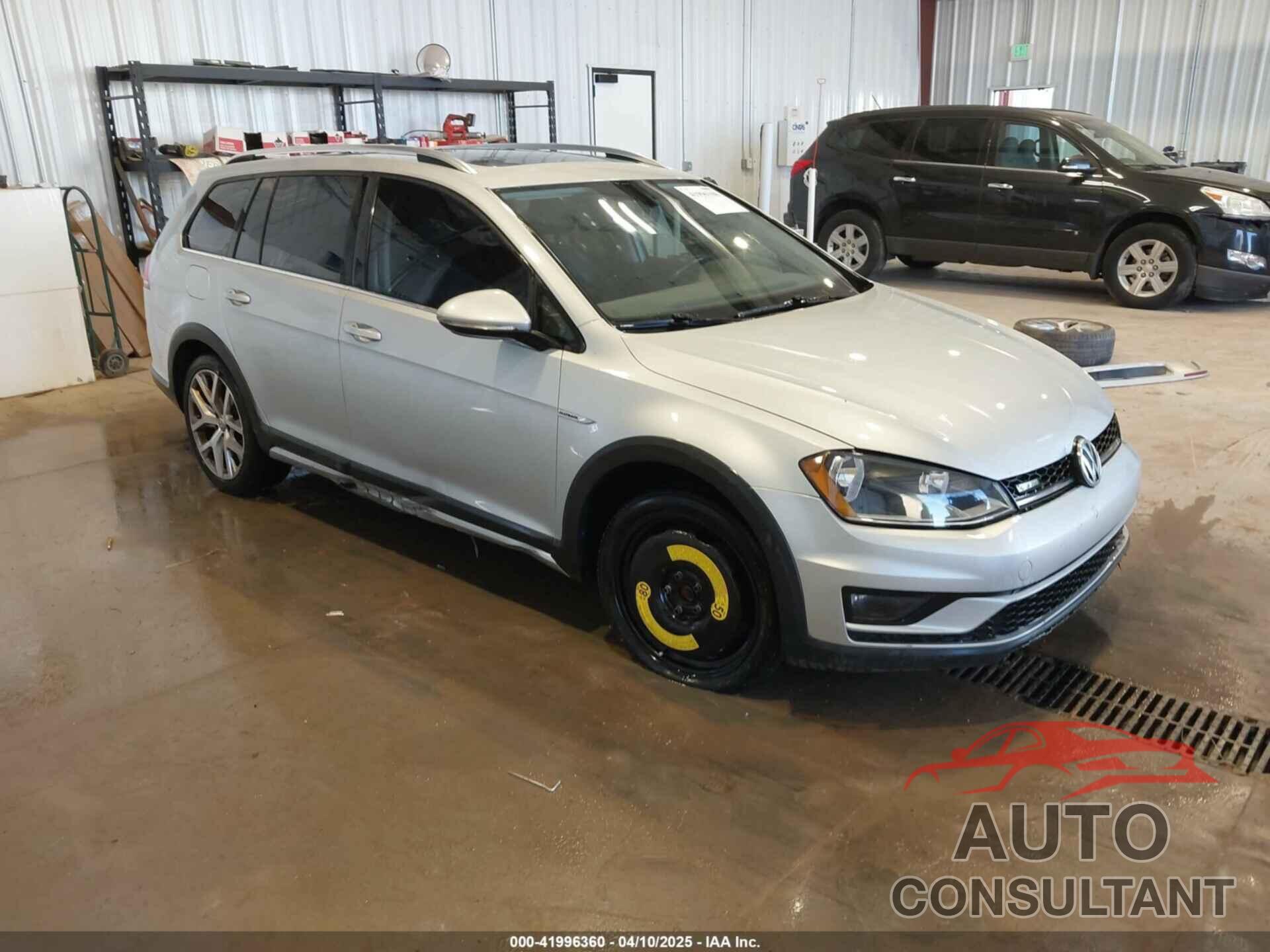 VOLKSWAGEN GOLF ALLTRACK 2017 - 3VWH17AU9HM532332