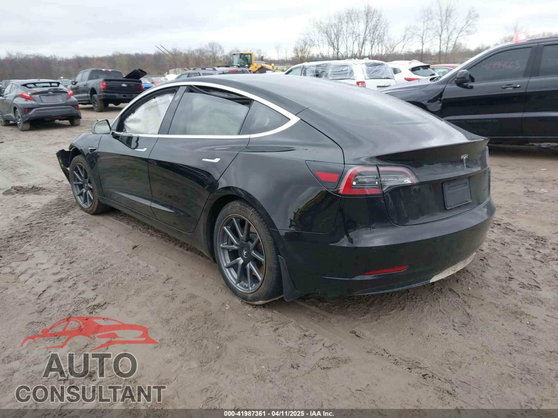 TESLA MODEL 3 2019 - 5YJ3E1EB3KF432195