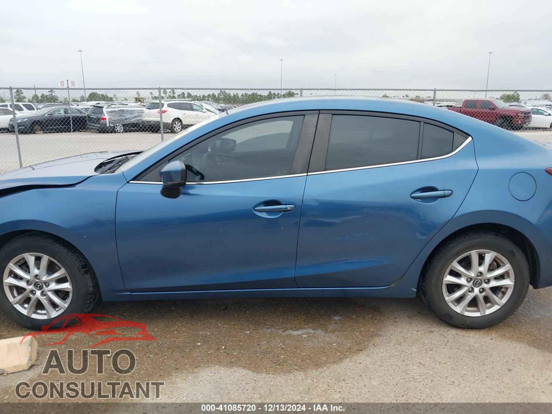 MAZDA MAZDA3 2017 - 3MZBN1U79HM124636