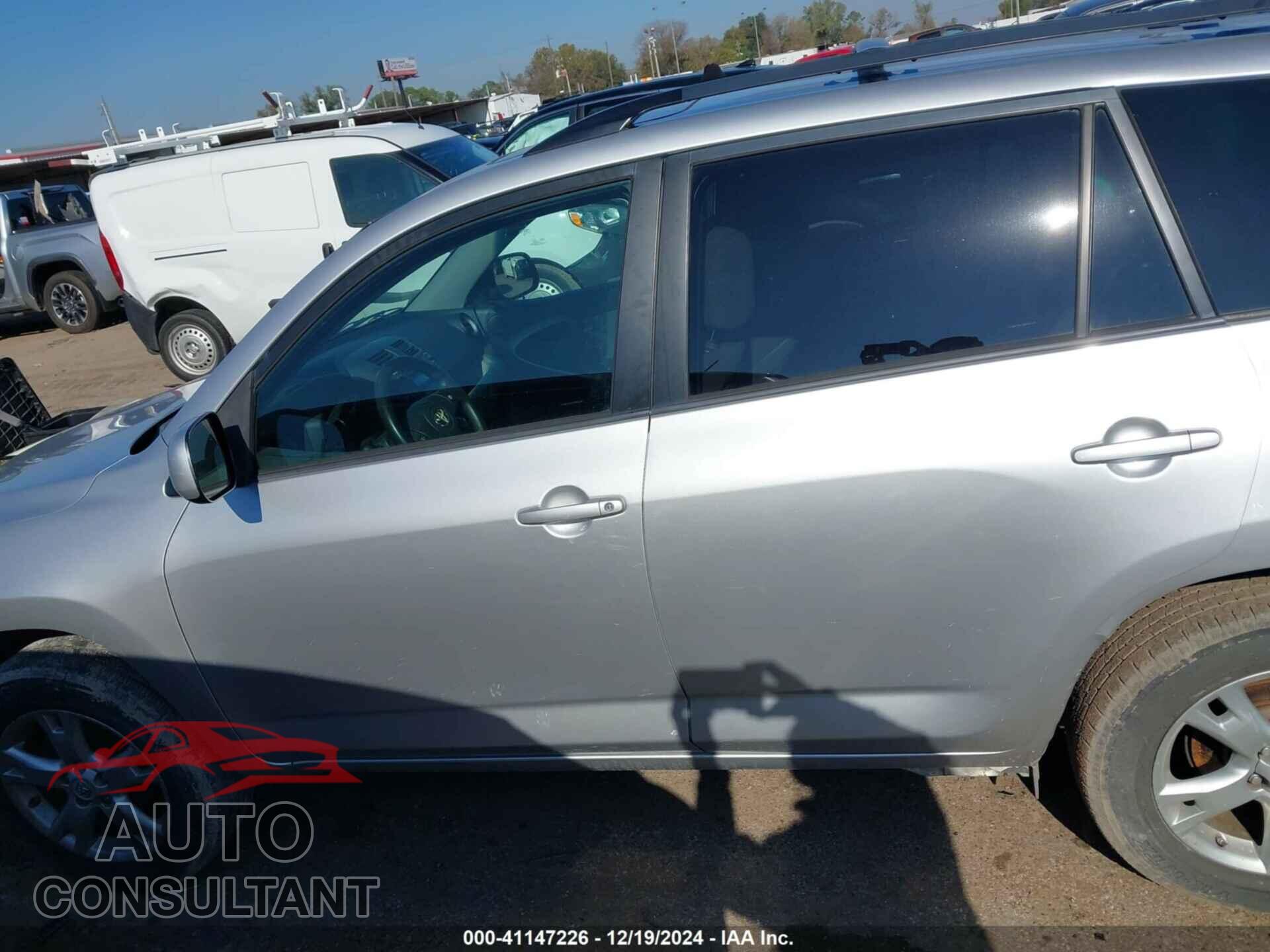 TOYOTA RAV4 2011 - 2T3BF4DV2BW083336
