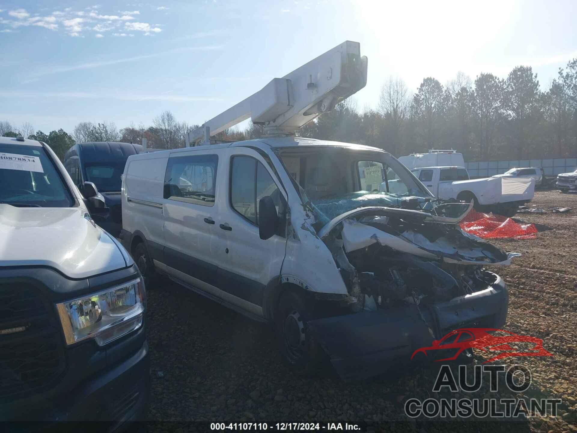 FORD TRANSIT-150 2015 - 1FTNE2YM6FKB15158