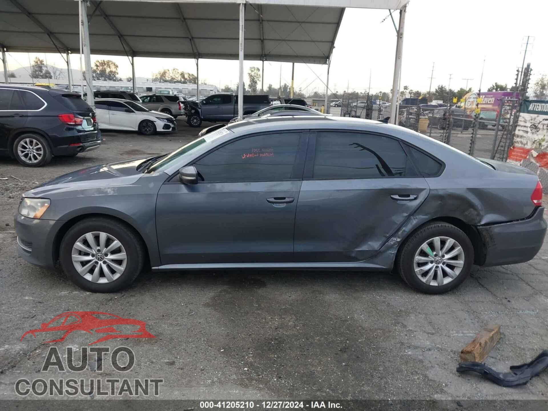 VOLKSWAGEN PASSAT 2014 - 1VWAT7A39EC027973