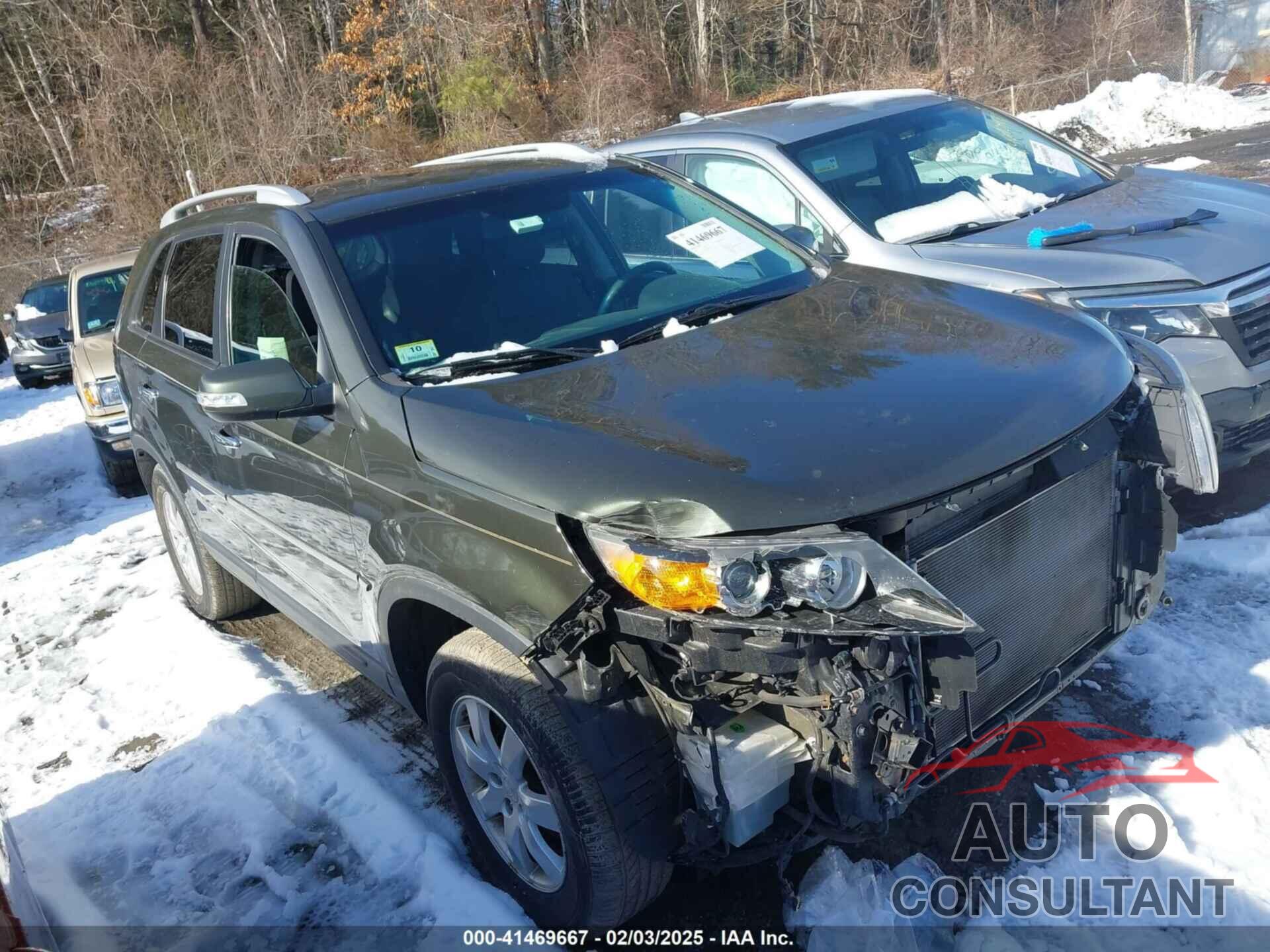 KIA SORENTO 2011 - 5XYKT3A19BG094983