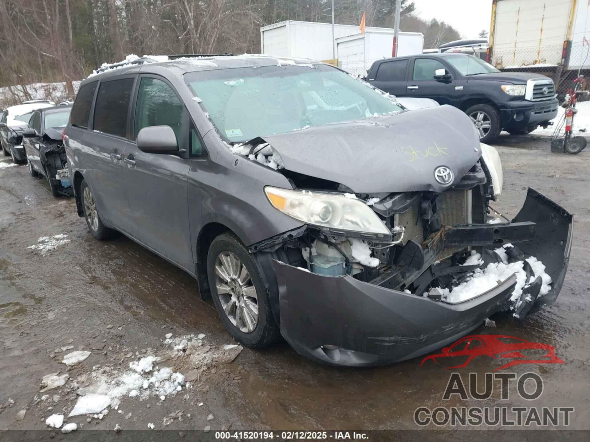 TOYOTA SIENNA 2011 - 5TDDK3DC1BS020341