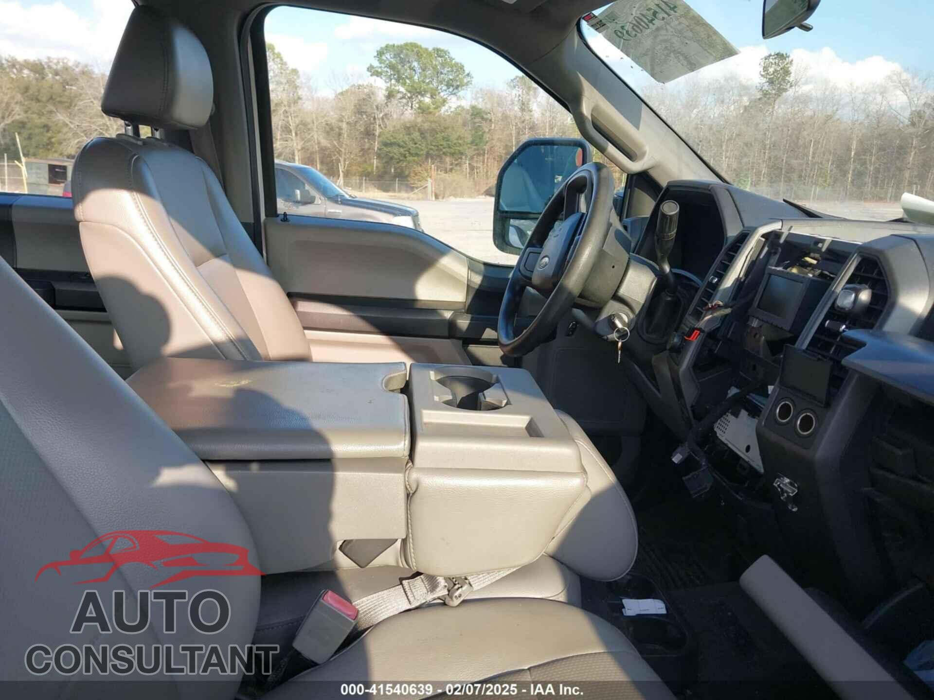 FORD F-250 2018 - 1FT7W2B63JEC04113