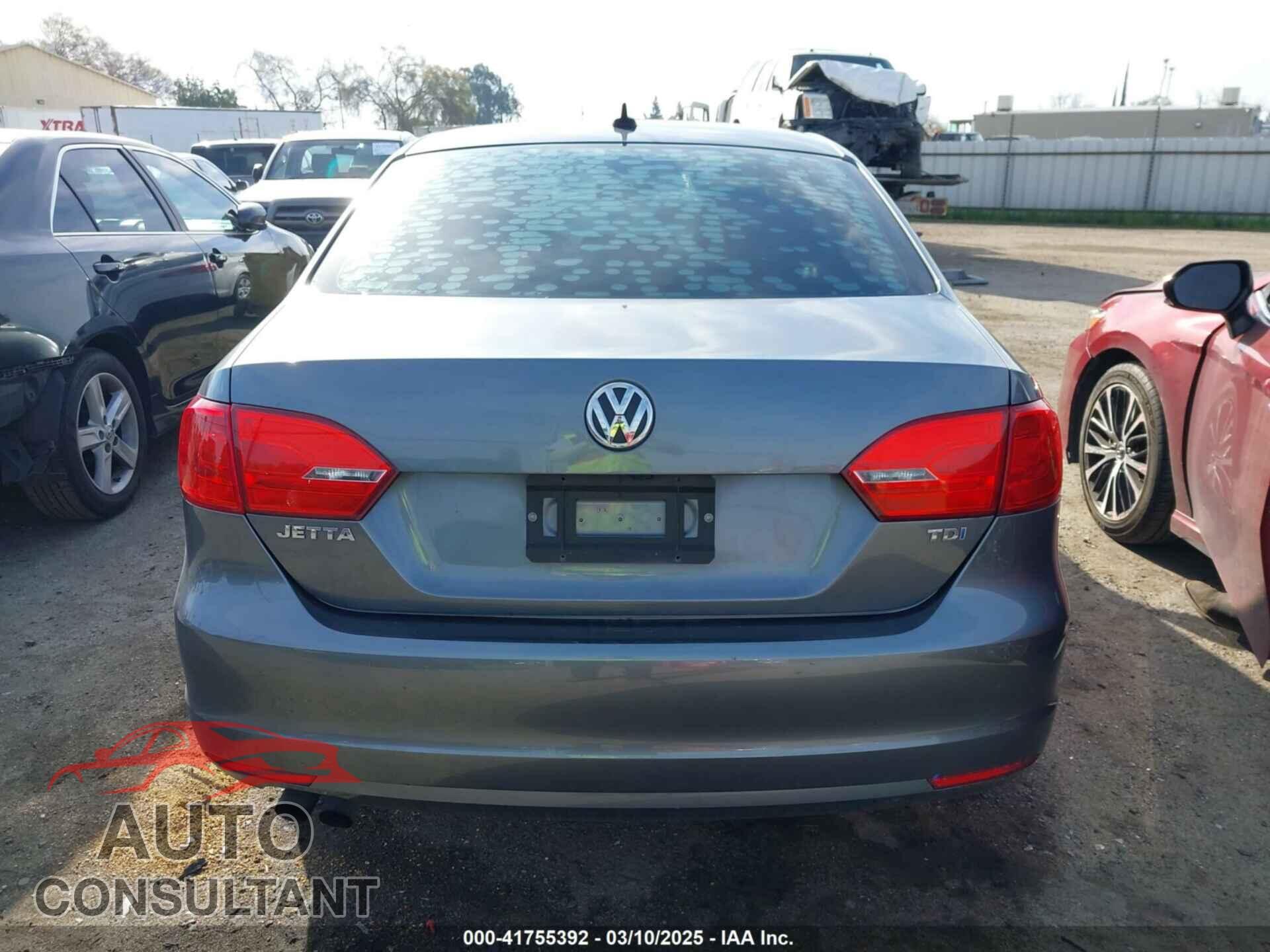 VOLKSWAGEN JETTA 2014 - 3VWLL7AJ9EM435735
