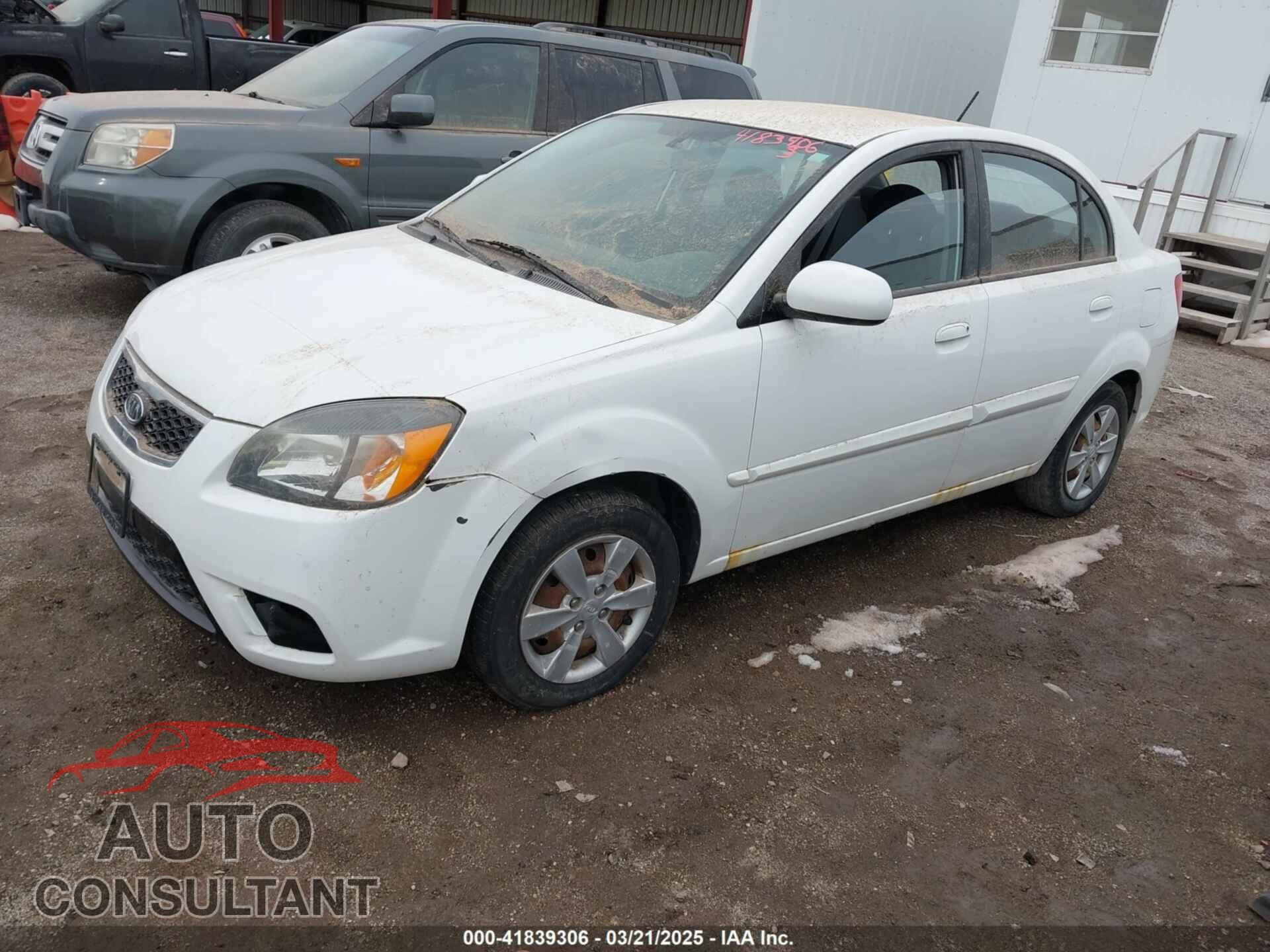 KIA RIO 2011 - KNADH4A30B6750067