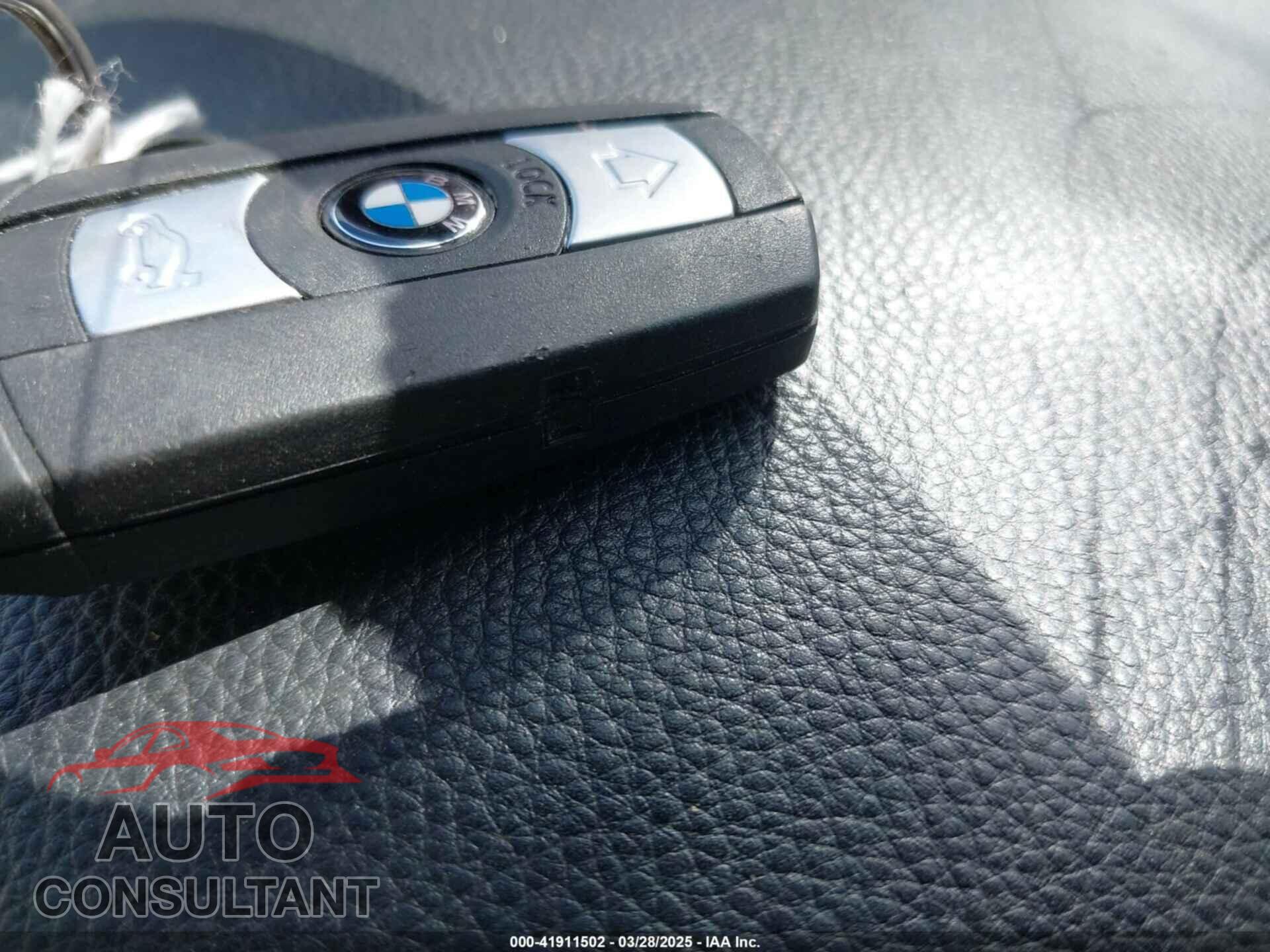 BMW 328I 2011 - WBAPH7C59BA801186