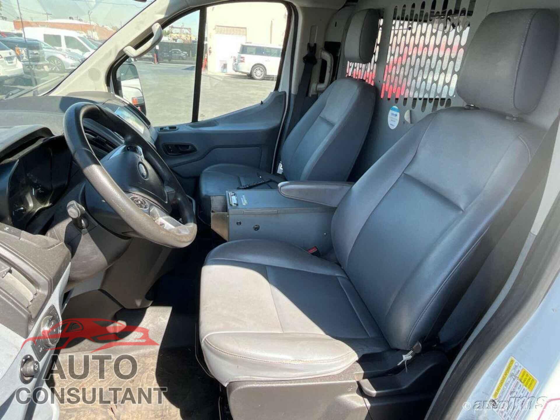 FORD TRANSIT-150 2018 - 1FTYE1YM2JKB52241
