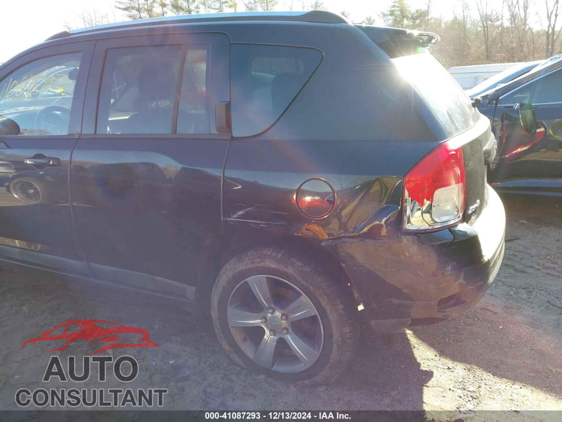 JEEP COMPASS 2011 - 1J4NF4FBXBD135335