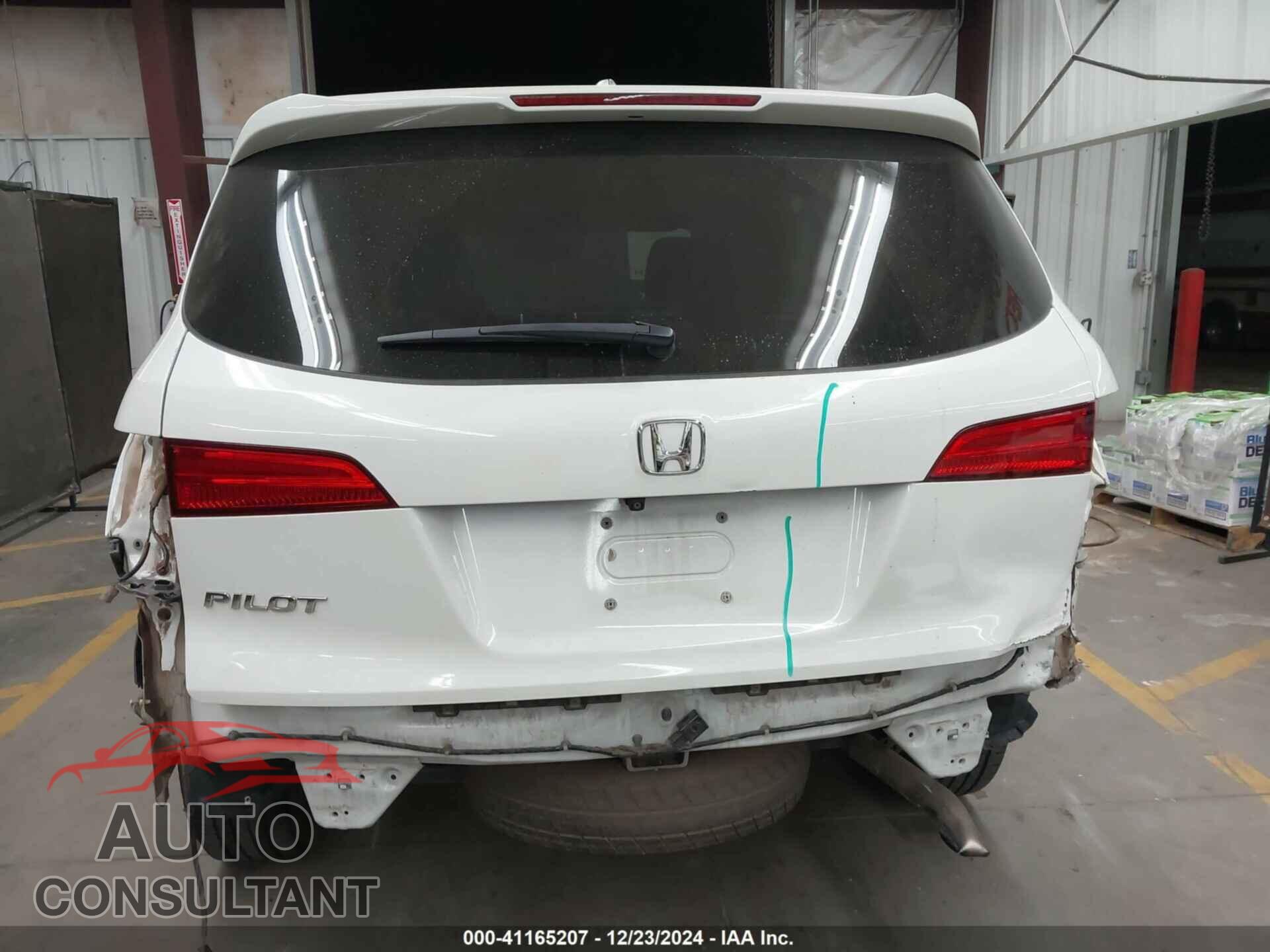 HONDA PILOT 2017 - 5FNYF5H58HB042895