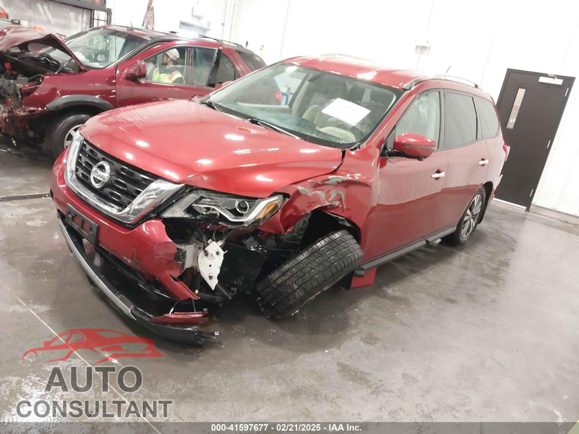 NISSAN PATHFINDER 2017 - 5N1DR2MM5HC609932