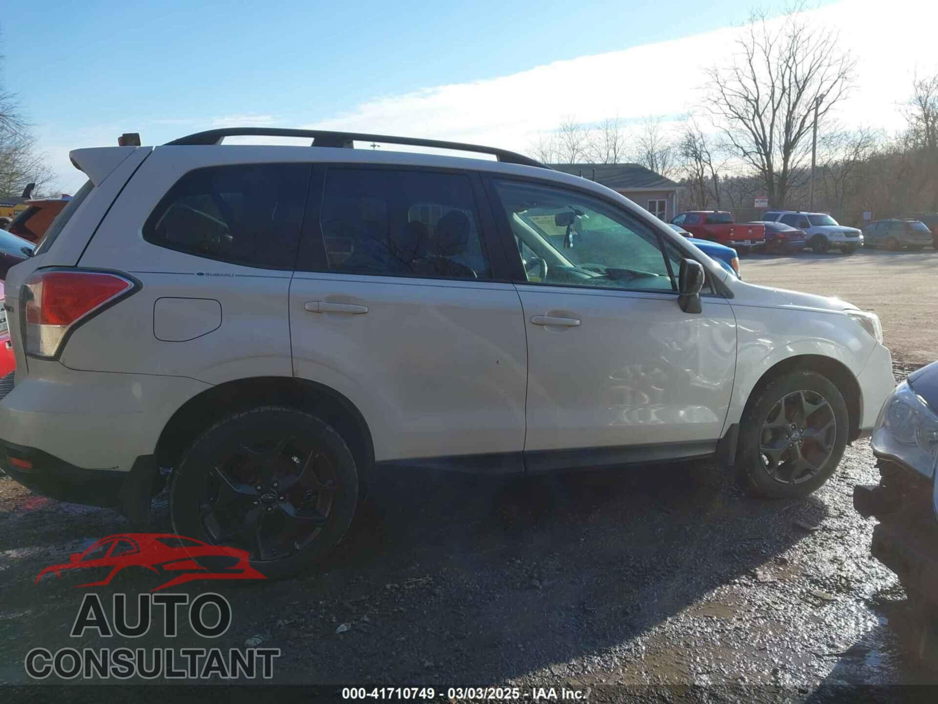 SUBARU FORESTER 2018 - JF2SJAEC0JH446815