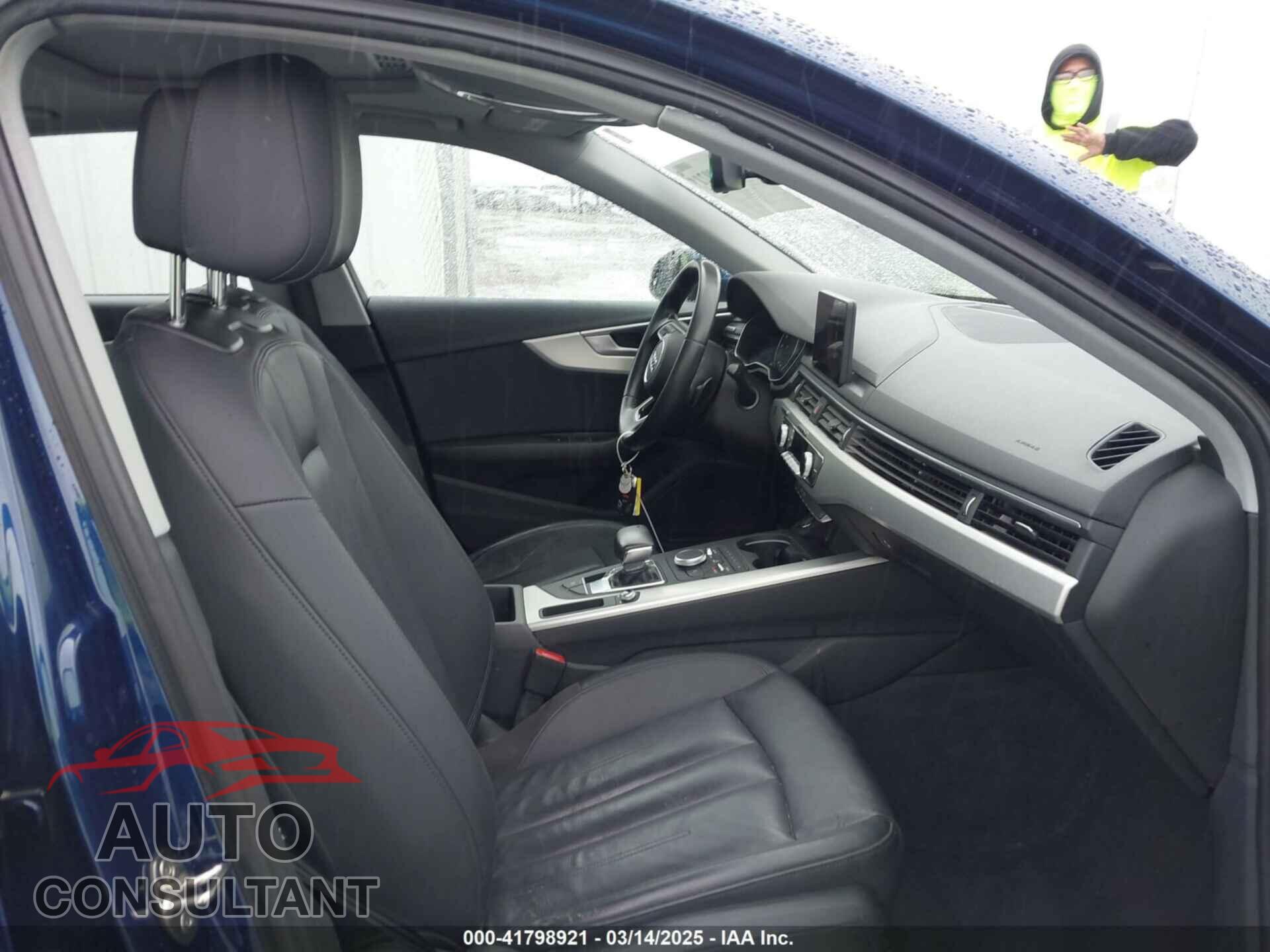 AUDI A4 2017 - WAUGNAF45HN021809