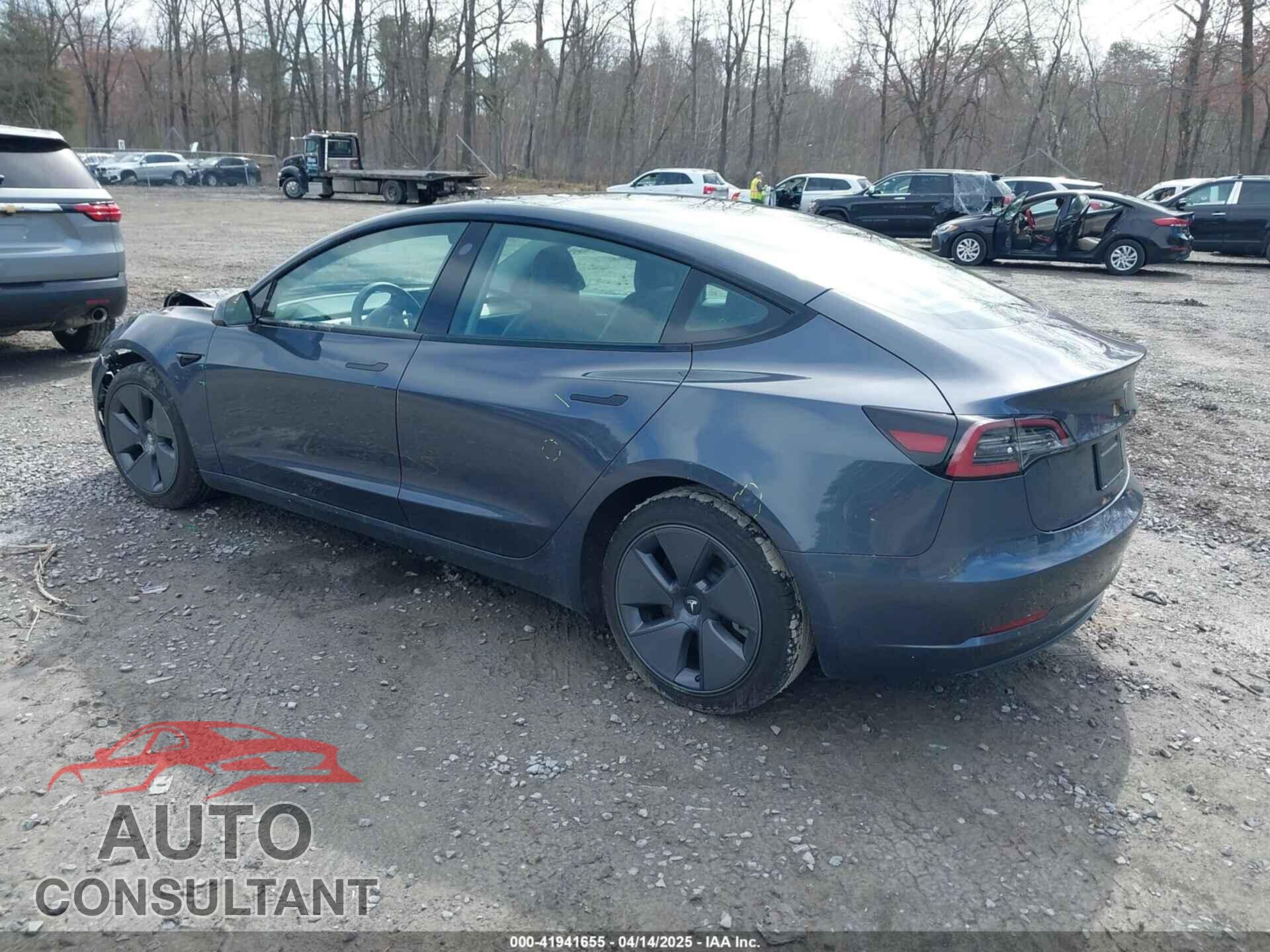 TESLA MODEL 3 2023 - 5YJ3E1EA5PF451085