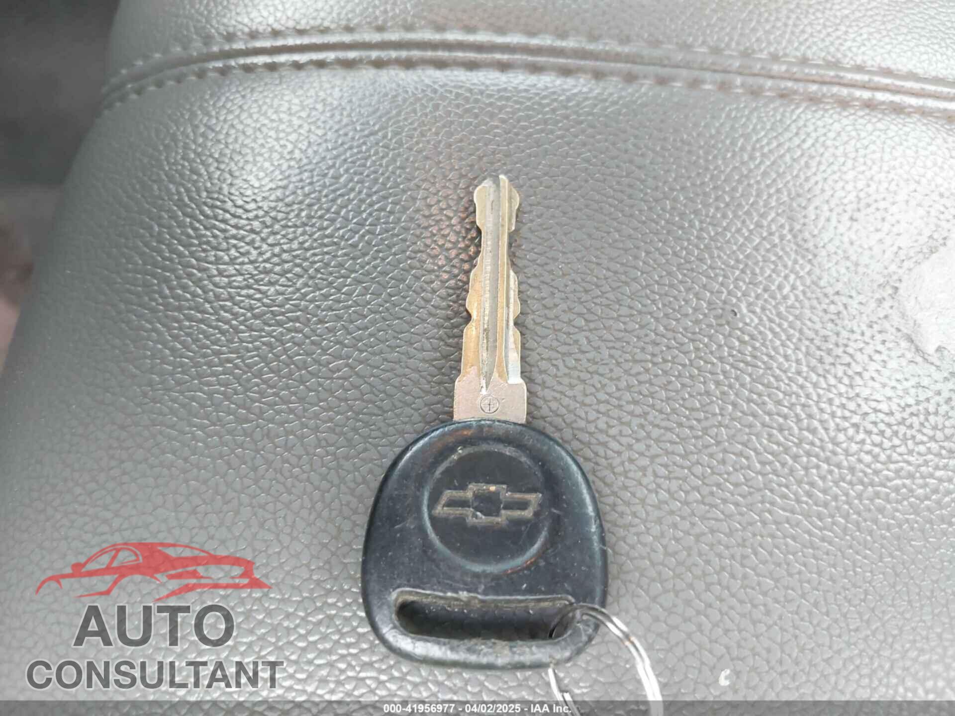 CHEVROLET SILVERADO 1500 2011 - 1GCNCPEX3BZ118943
