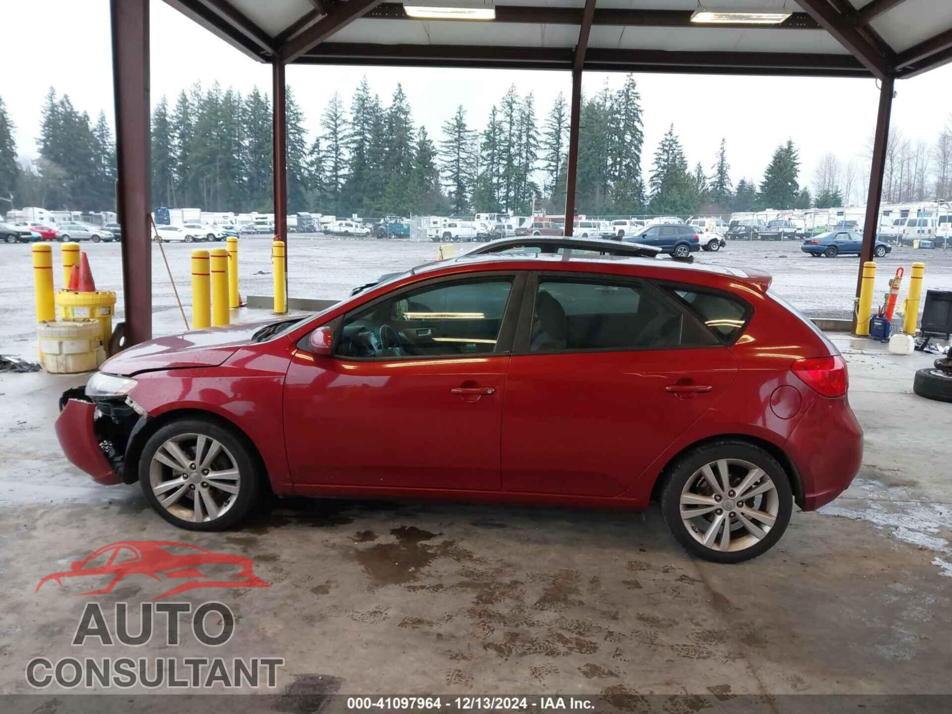 KIA FORTE 2011 - KNAFW5A35B5363587