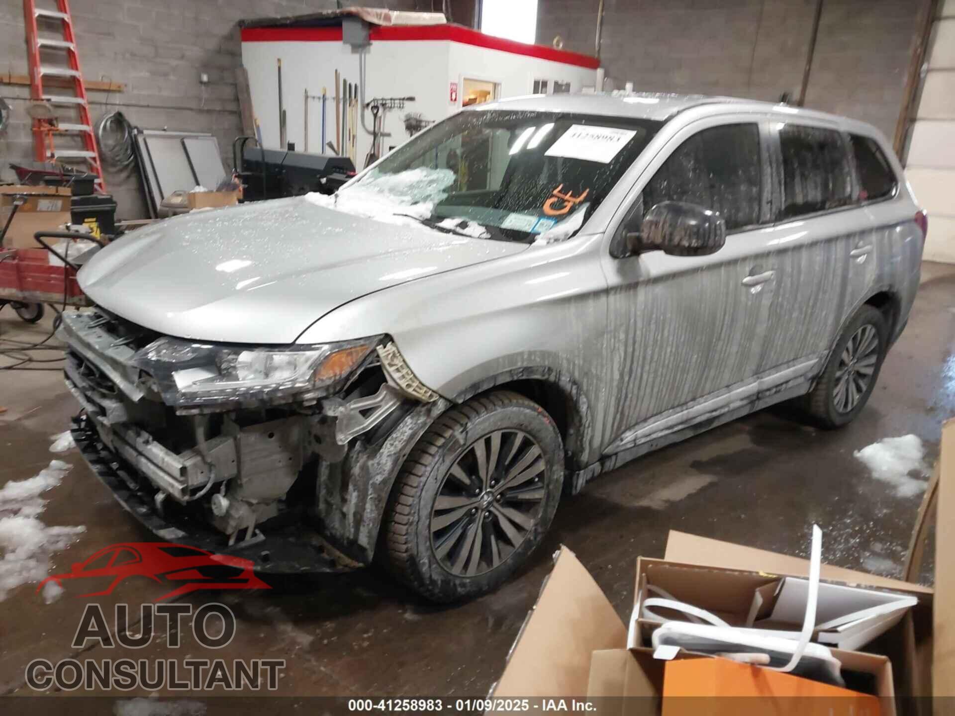 MITSUBISHI OUTLANDER 2019 - JA4AD2A37KZ036905