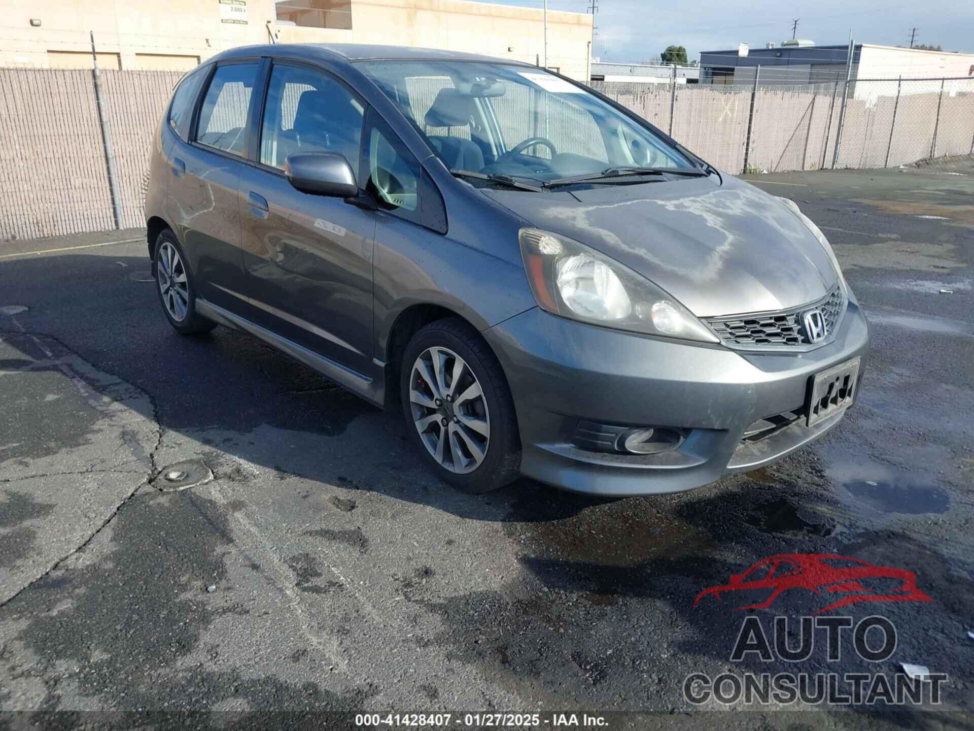 HONDA FIT 2013 - JHMGE8H52DC049587