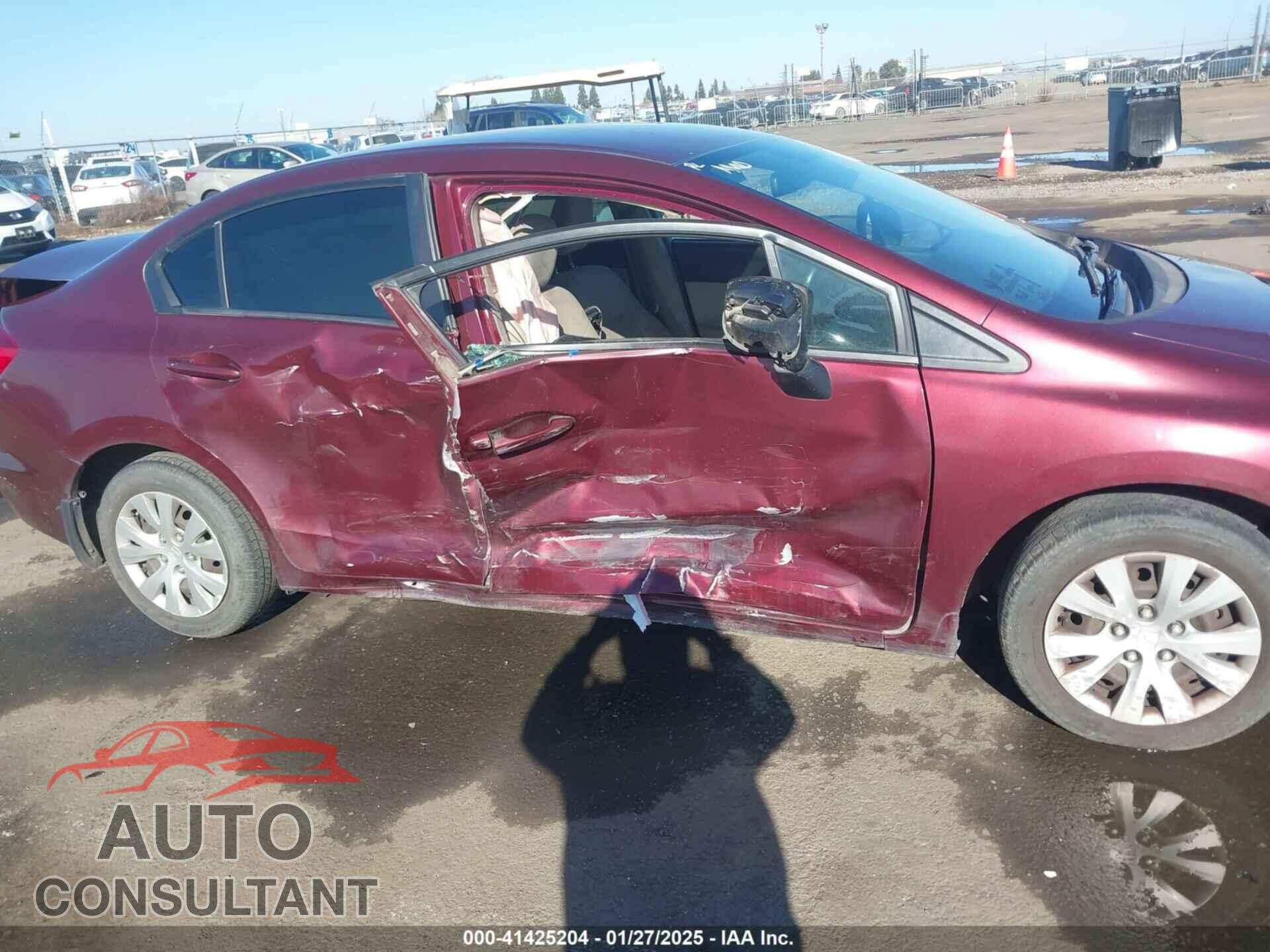 HONDA CIVIC 2012 - 2HGFB2F54CH586884