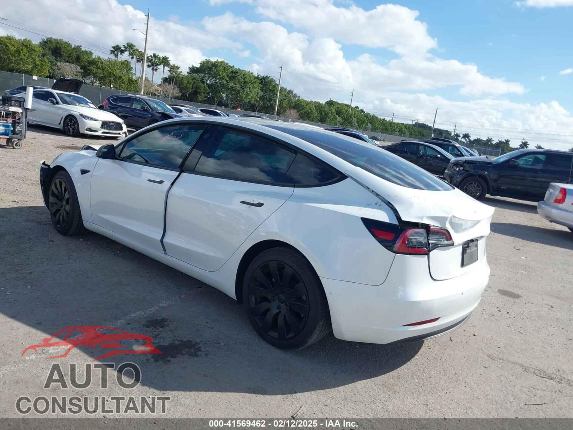 TESLA MODEL 3 2021 - 5YJ3E1EA5MF853684